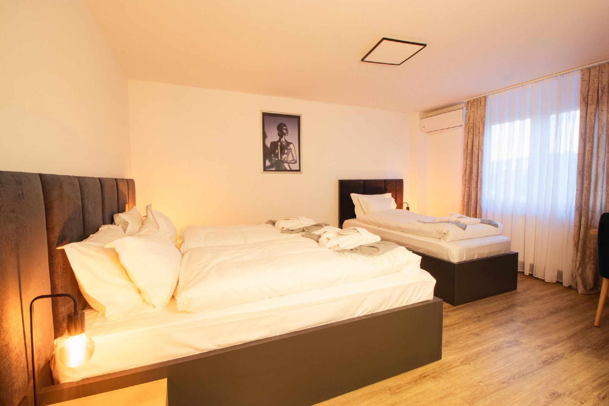 Dreibettzimmer-Klassisch-Eigenes Badezimmer