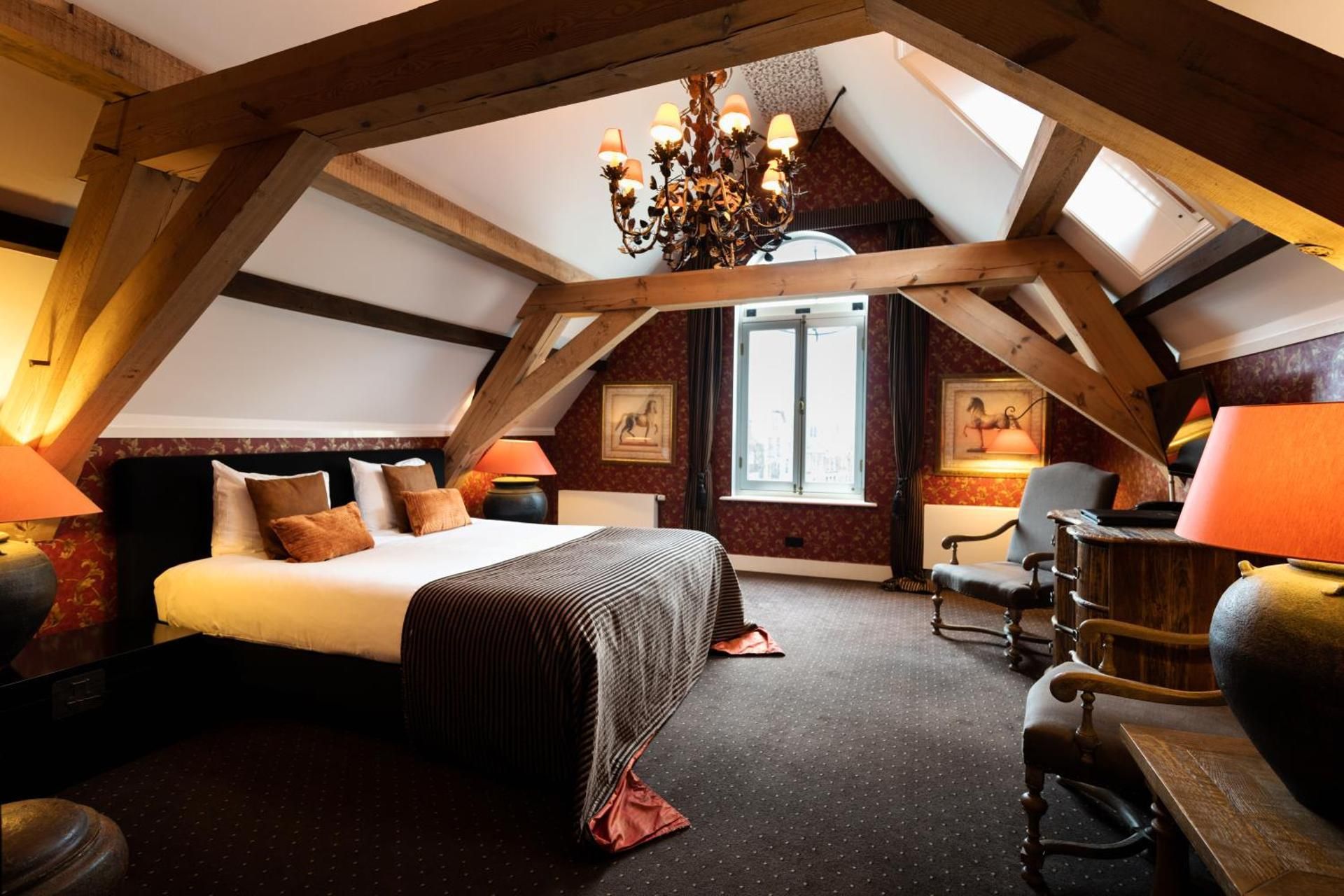 Grand Boutique Hotel-Restaurant Huis Vermeer Grand Deluxe Double Room