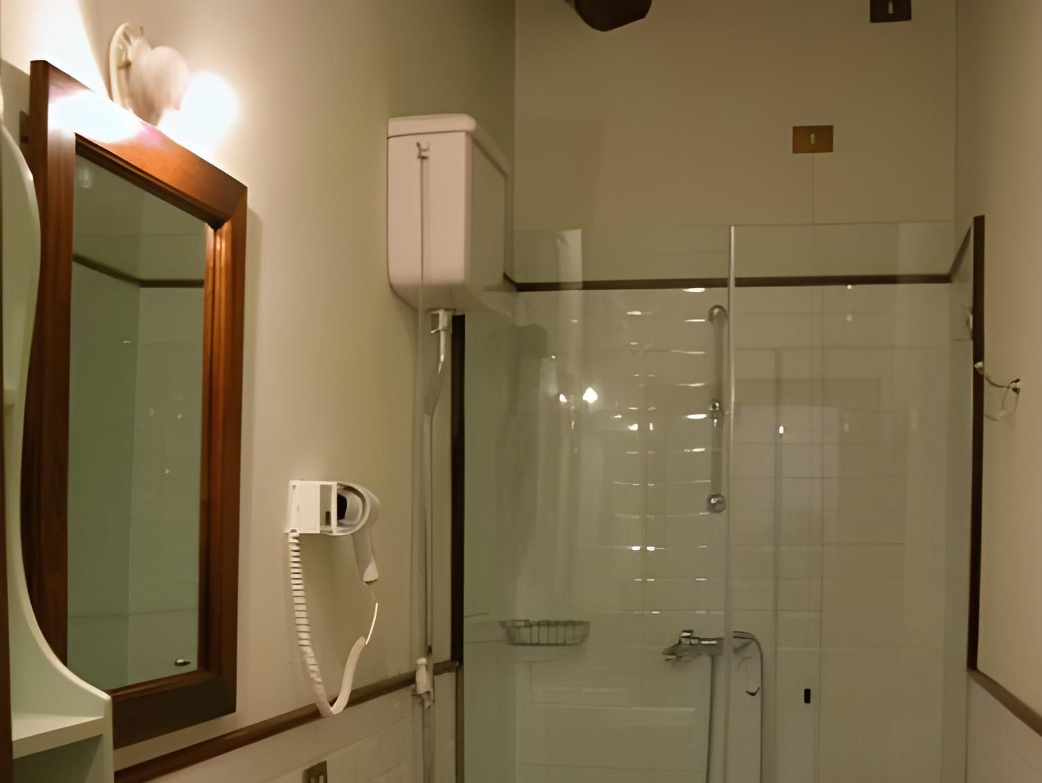 One-Bedroom Apartment (2 Adults + 2 Children)