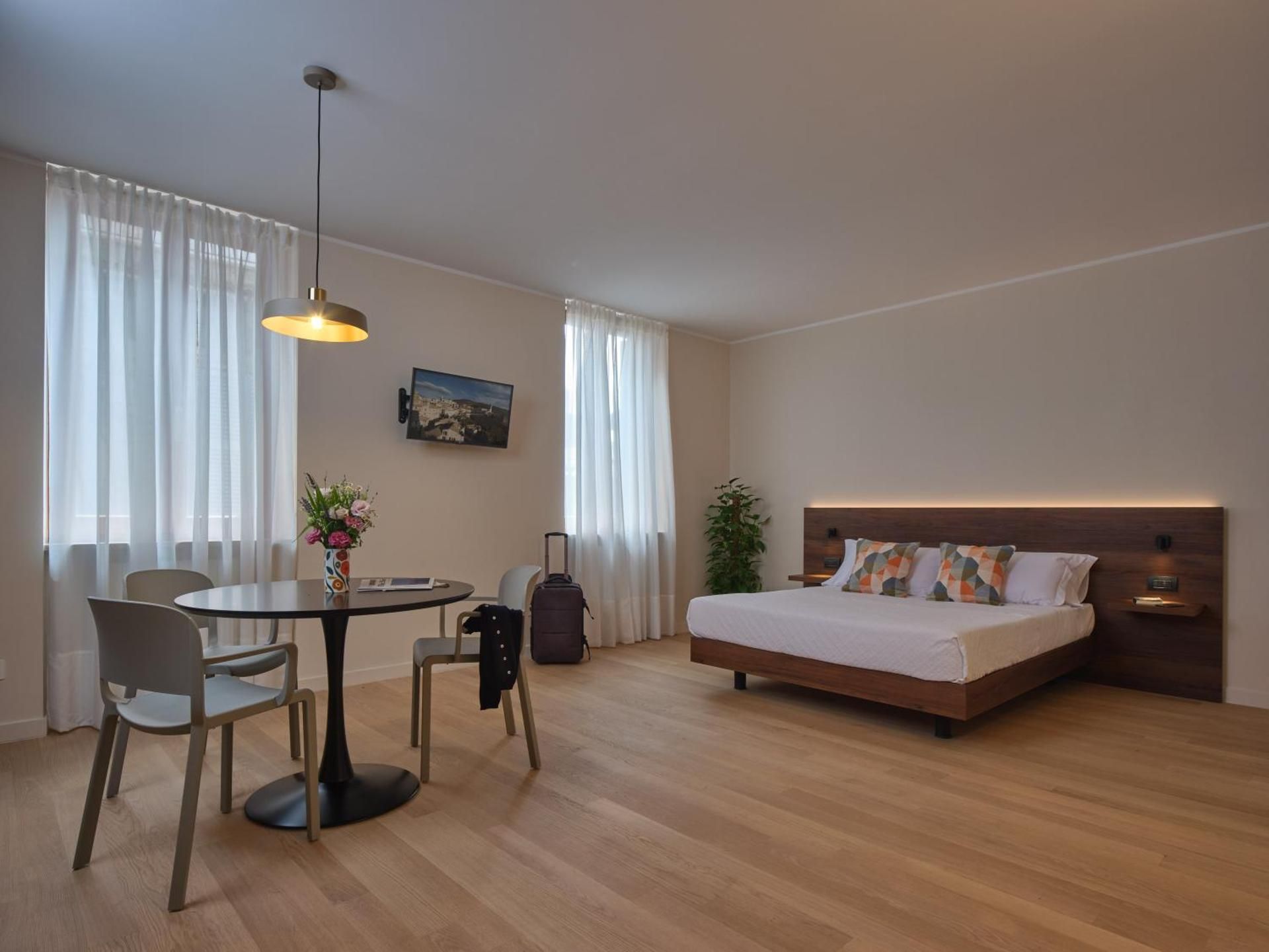 Portica Homes Superior Triple Room