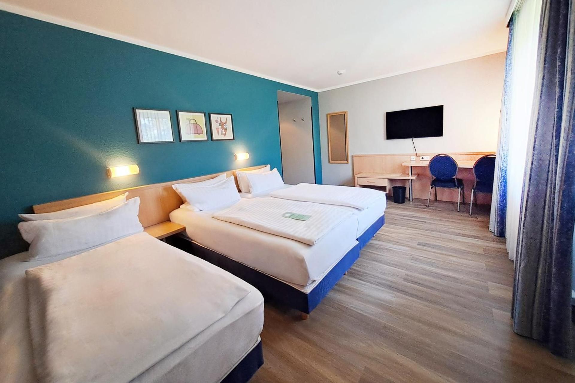 Garner Hotel Cottbus Süd Triple Room - Mobility Accessible