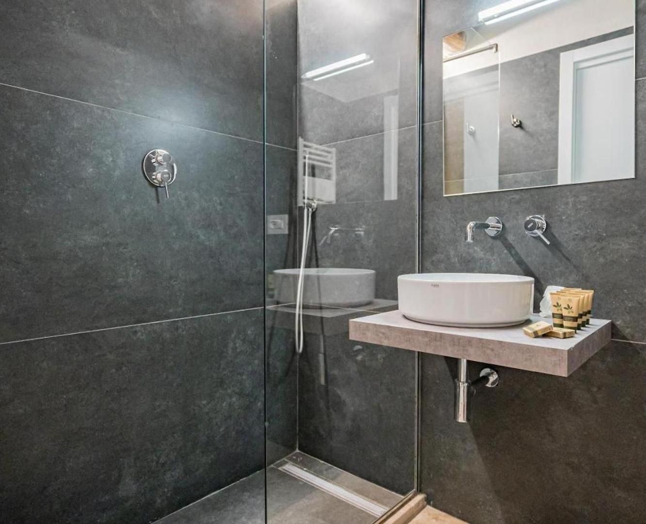 Deluxe One-Bedroom Apartment with Garden View