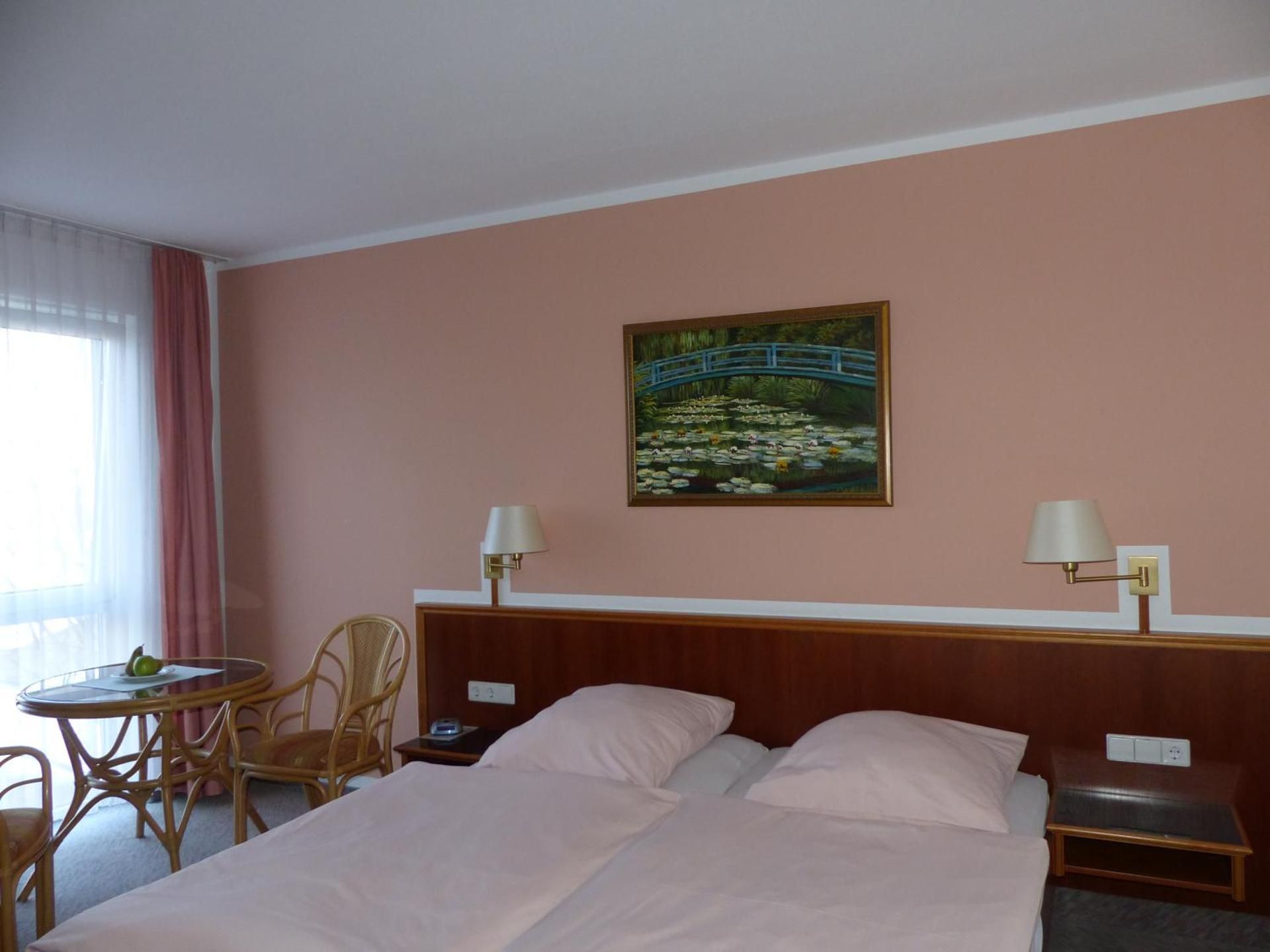 Large Double Room