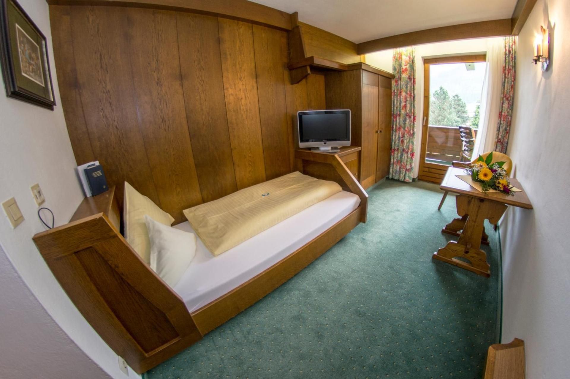 Standard Single Room