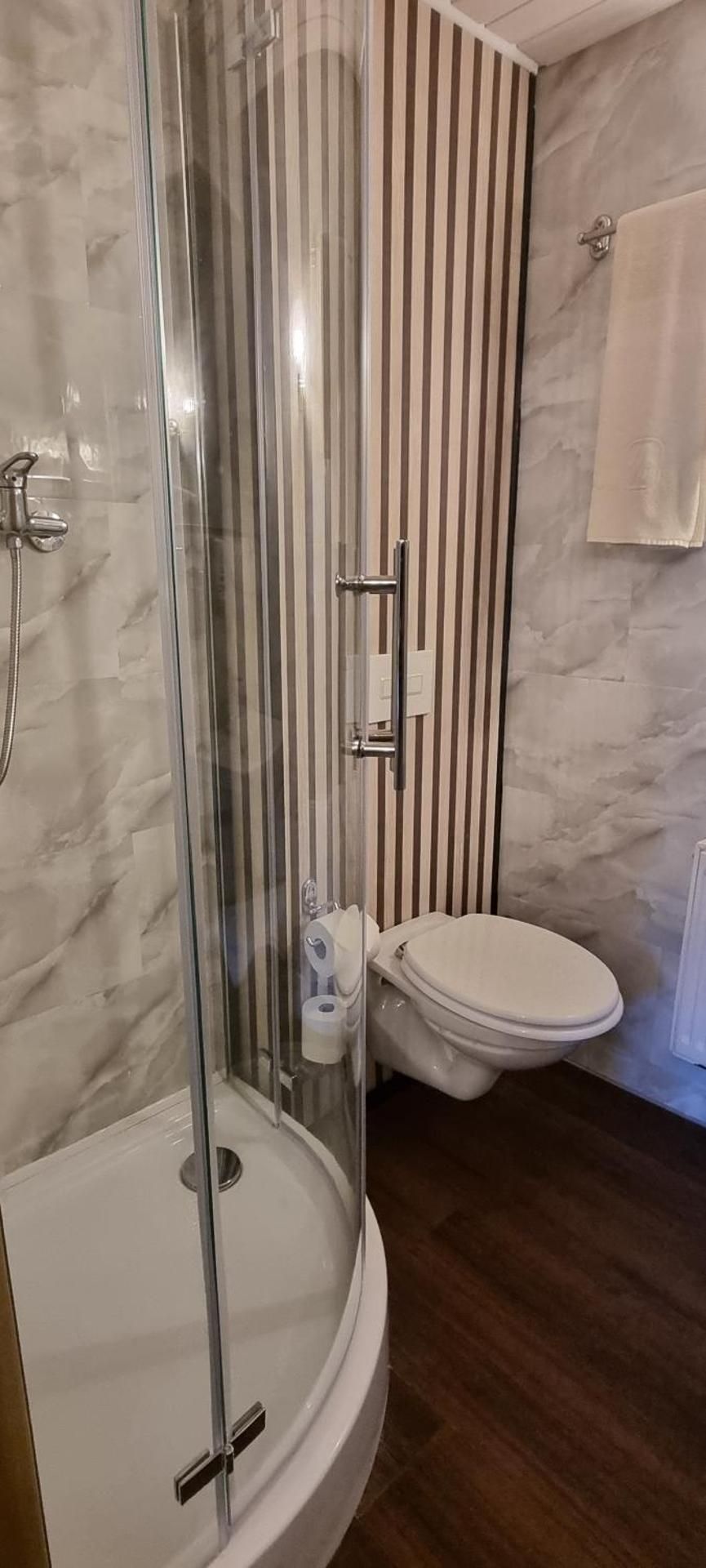 Deluxe Double Room with Shower