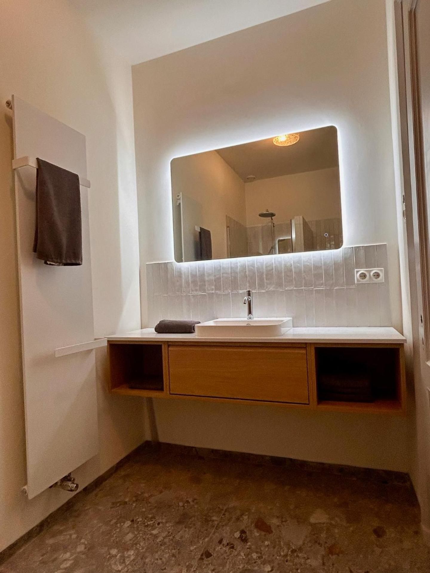 Suite Apartment