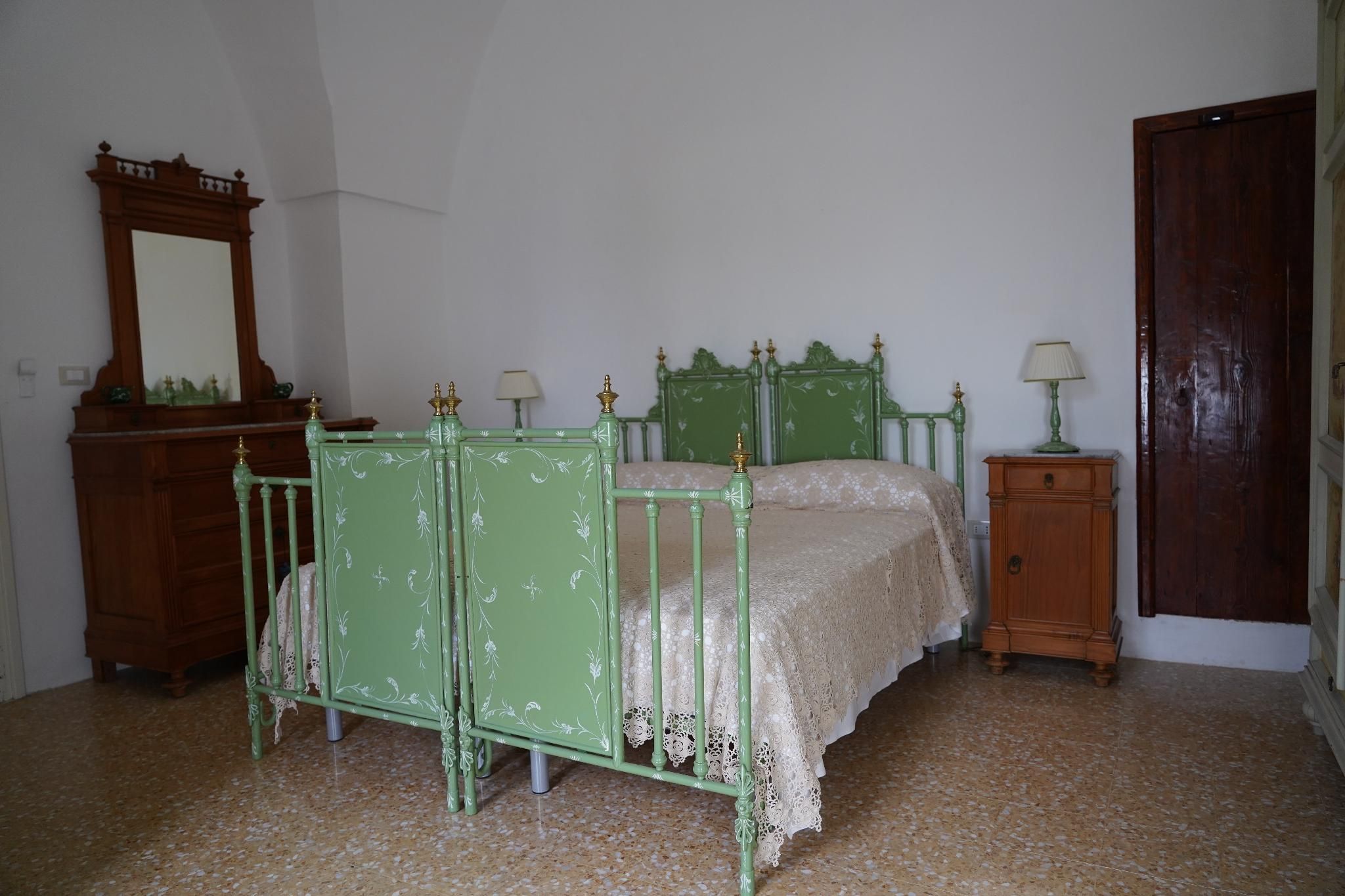Deluxe Double Room with Shower
