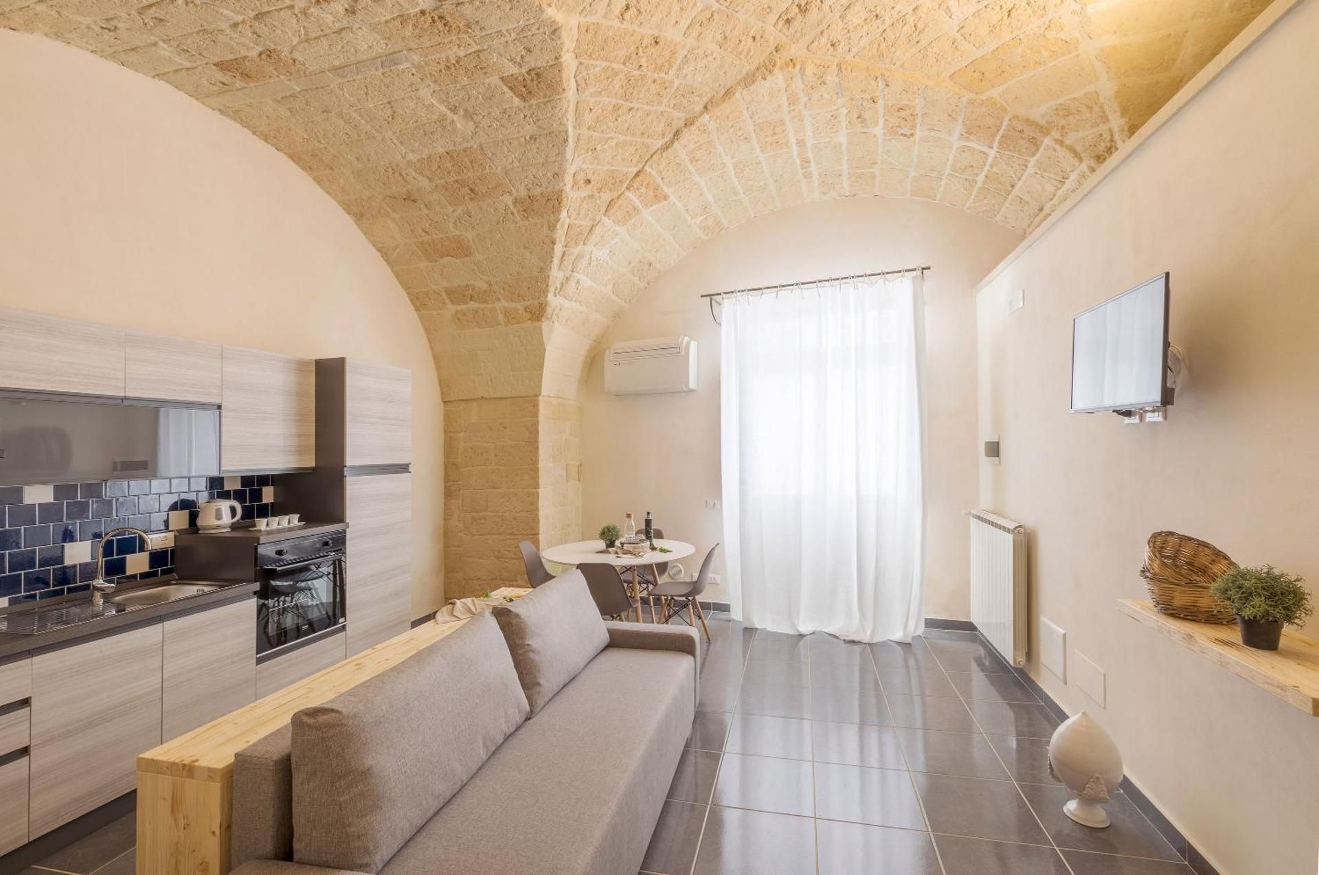 Superior King Suite