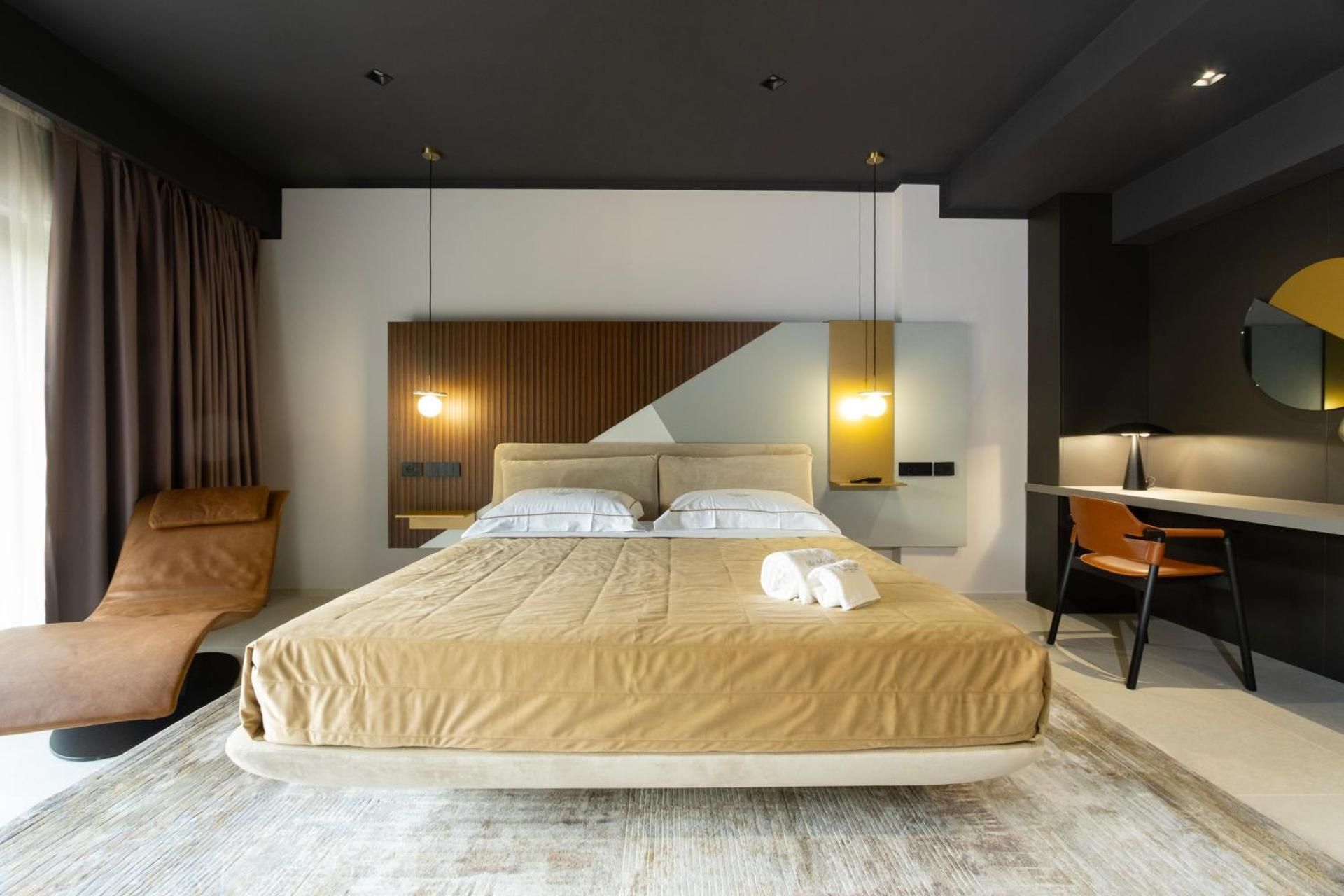 Superior King Room
