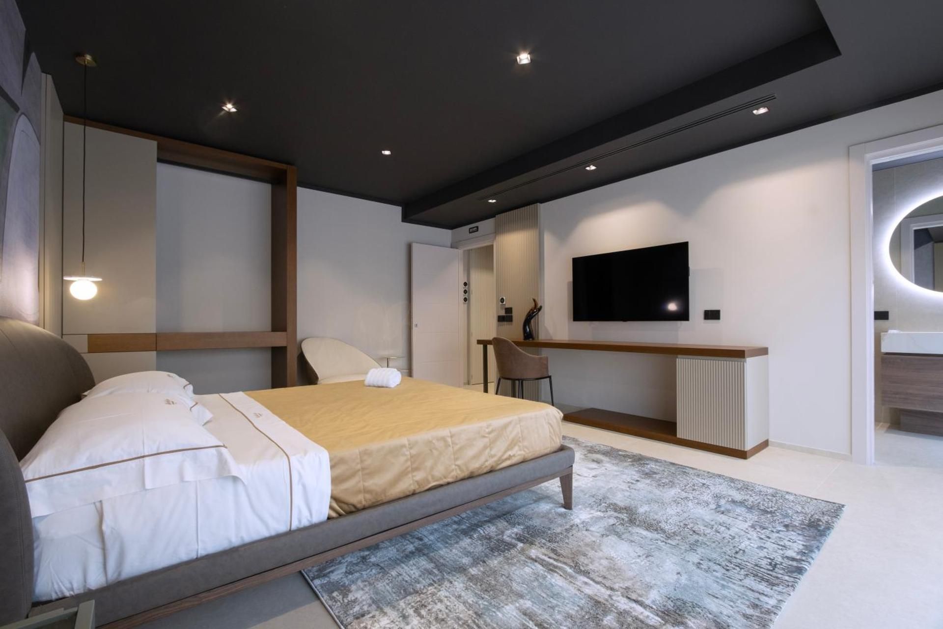 Superior Queen Room