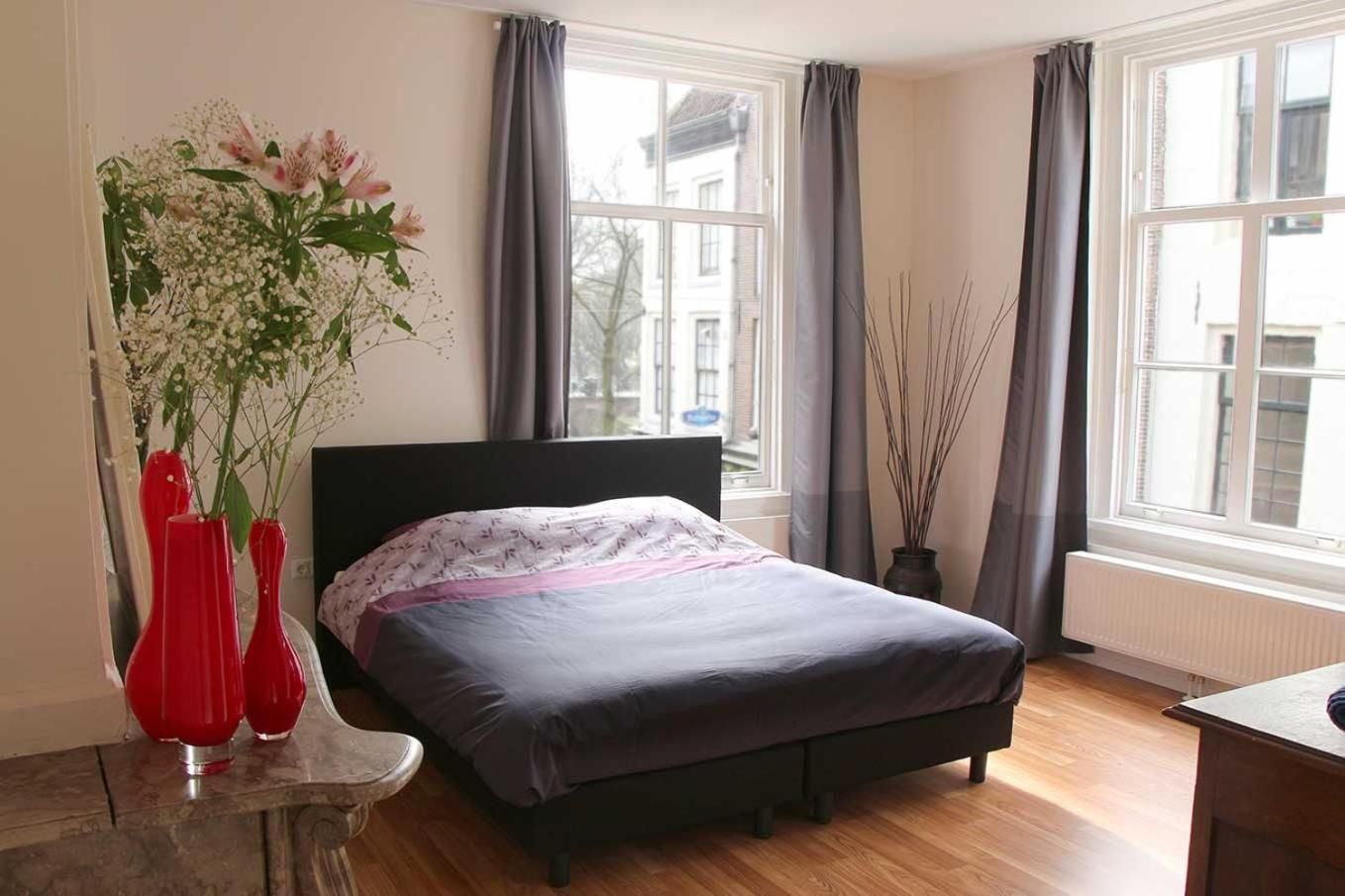 B&B Utrecht Domkwartier Large Double Room