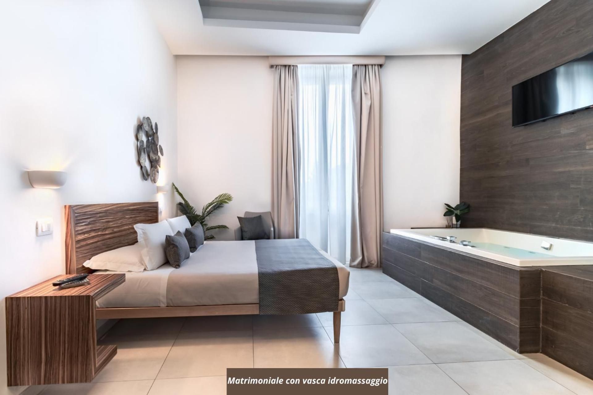 Double Room with Spa Bath