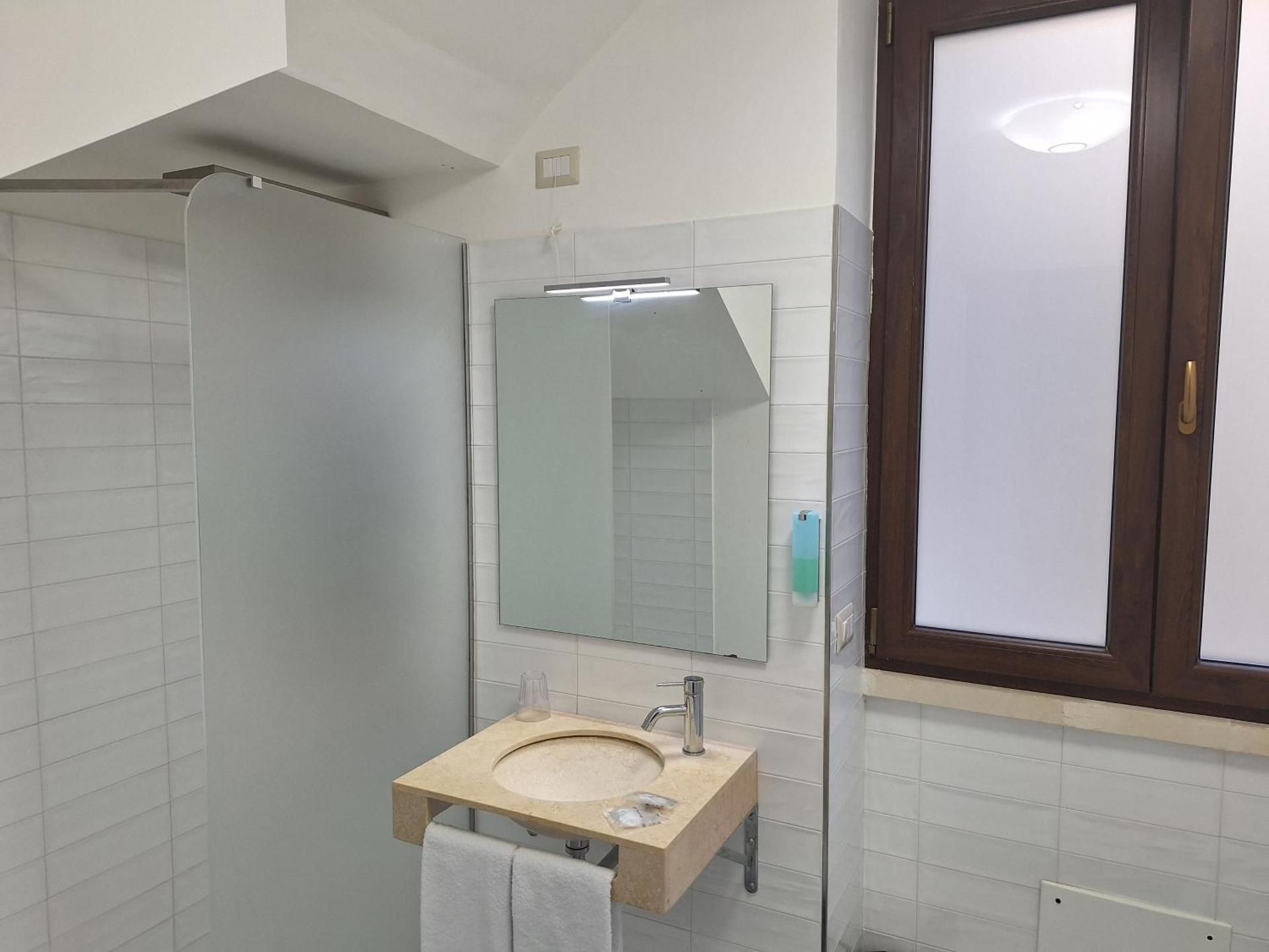 Studio Apartment with One Double Bed