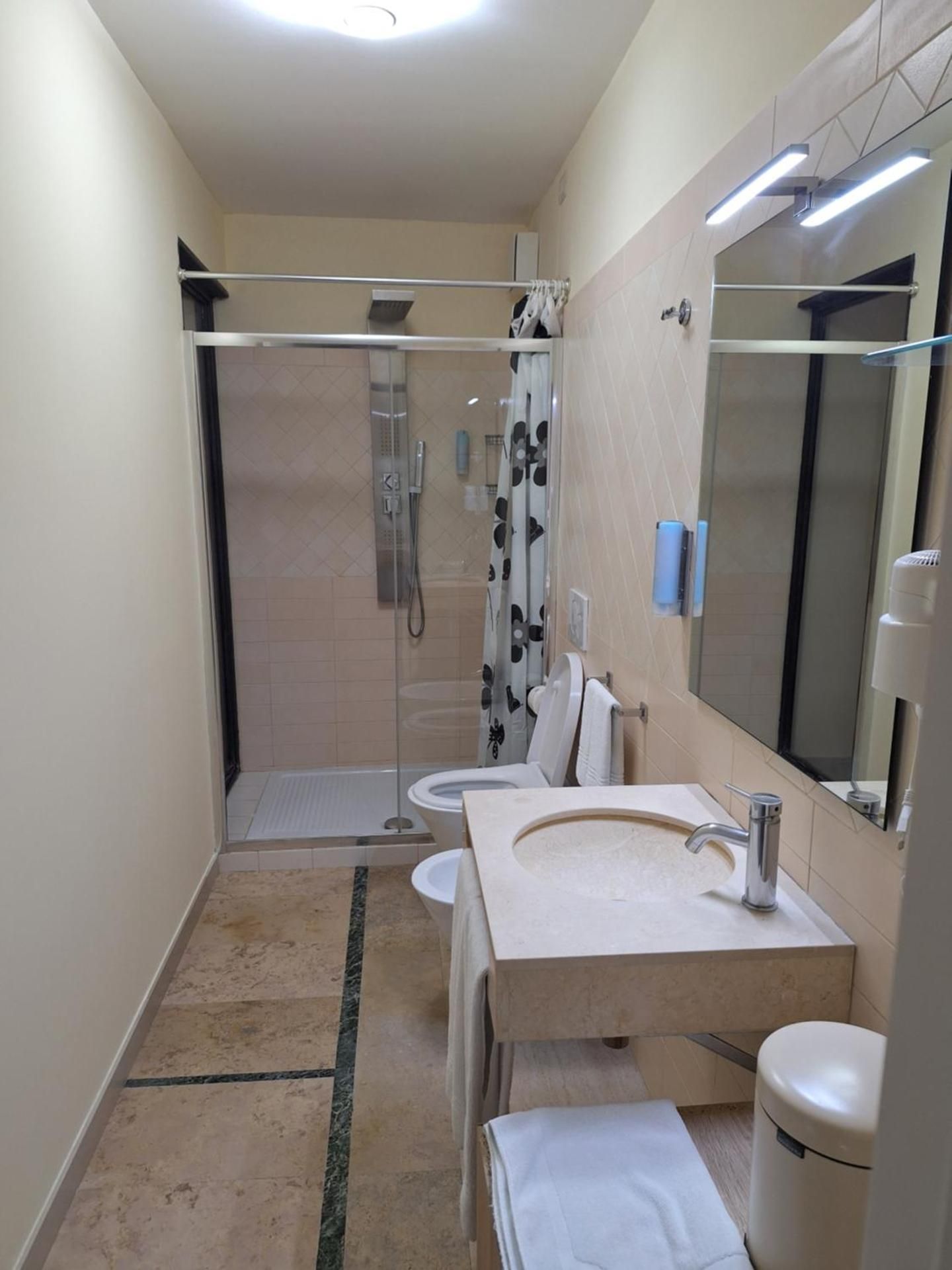 King Room with Spa Bath