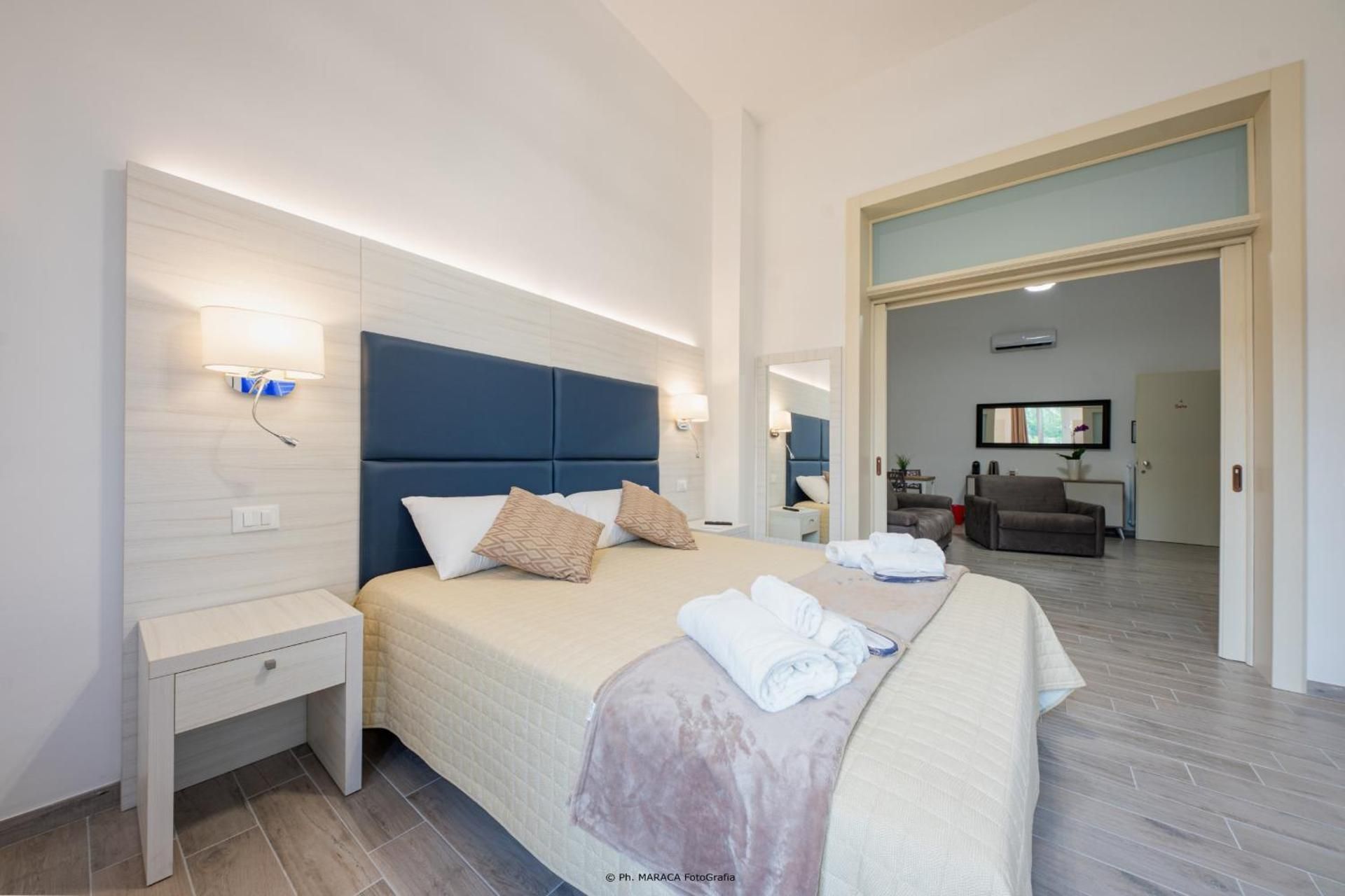 Deluxe Family Room