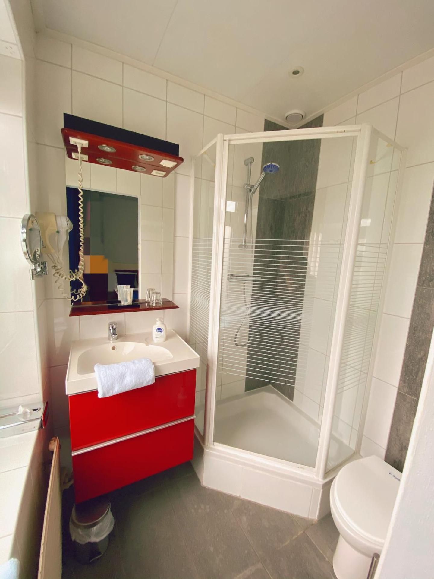 Apollo Hotel Single Room 2