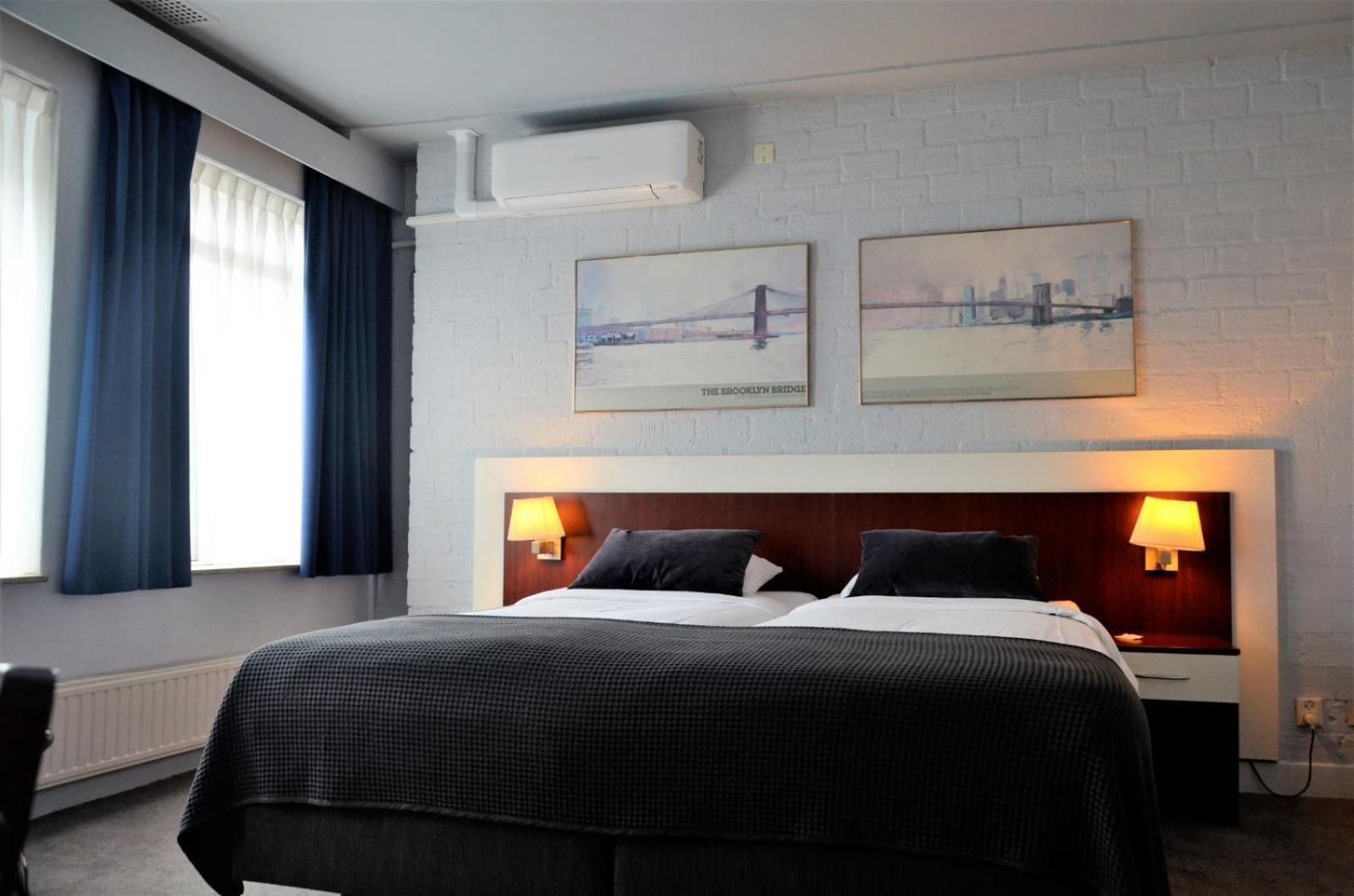 Apollo Hotel Twin Room