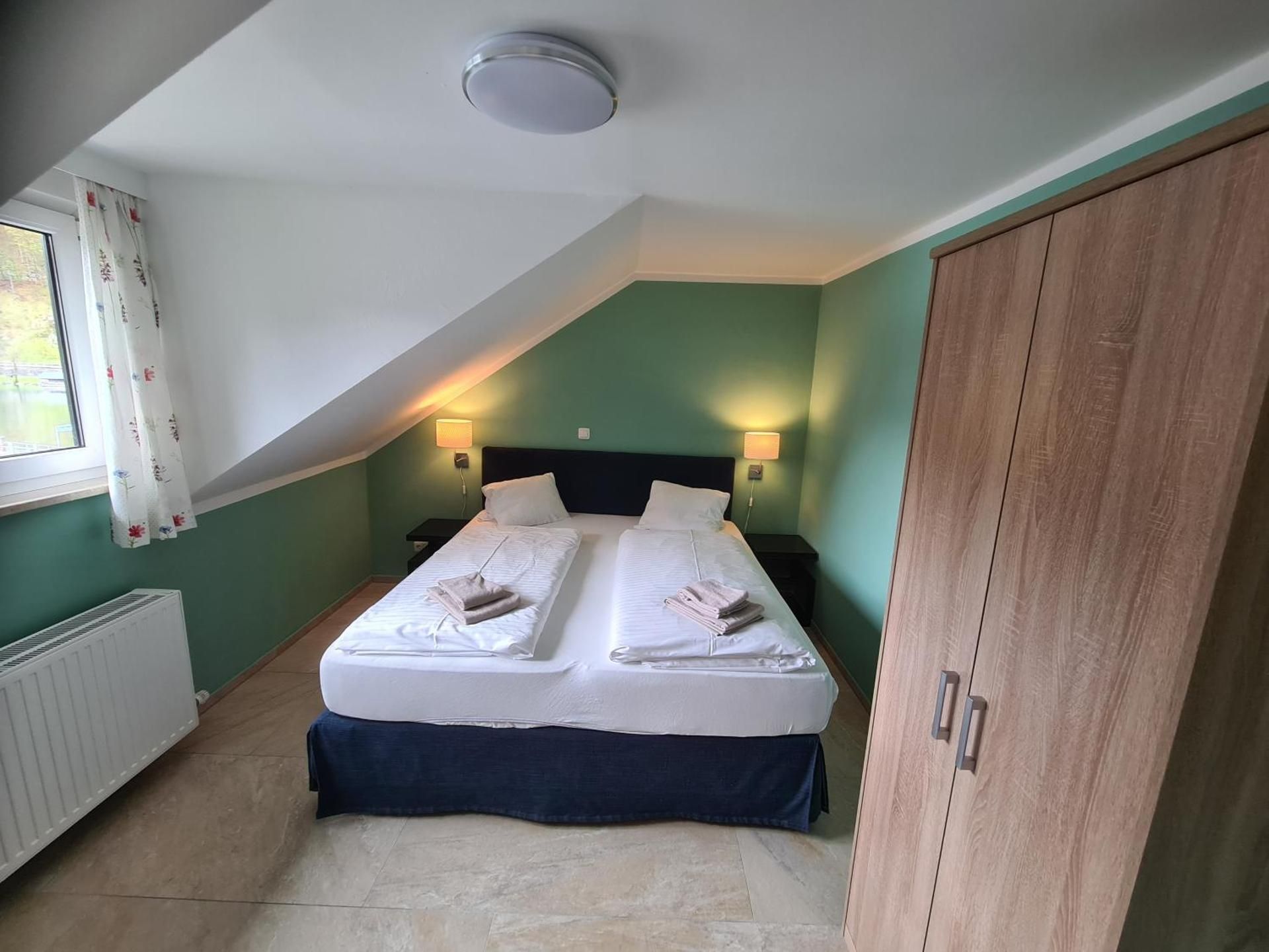 Quadruple Room with Lake View