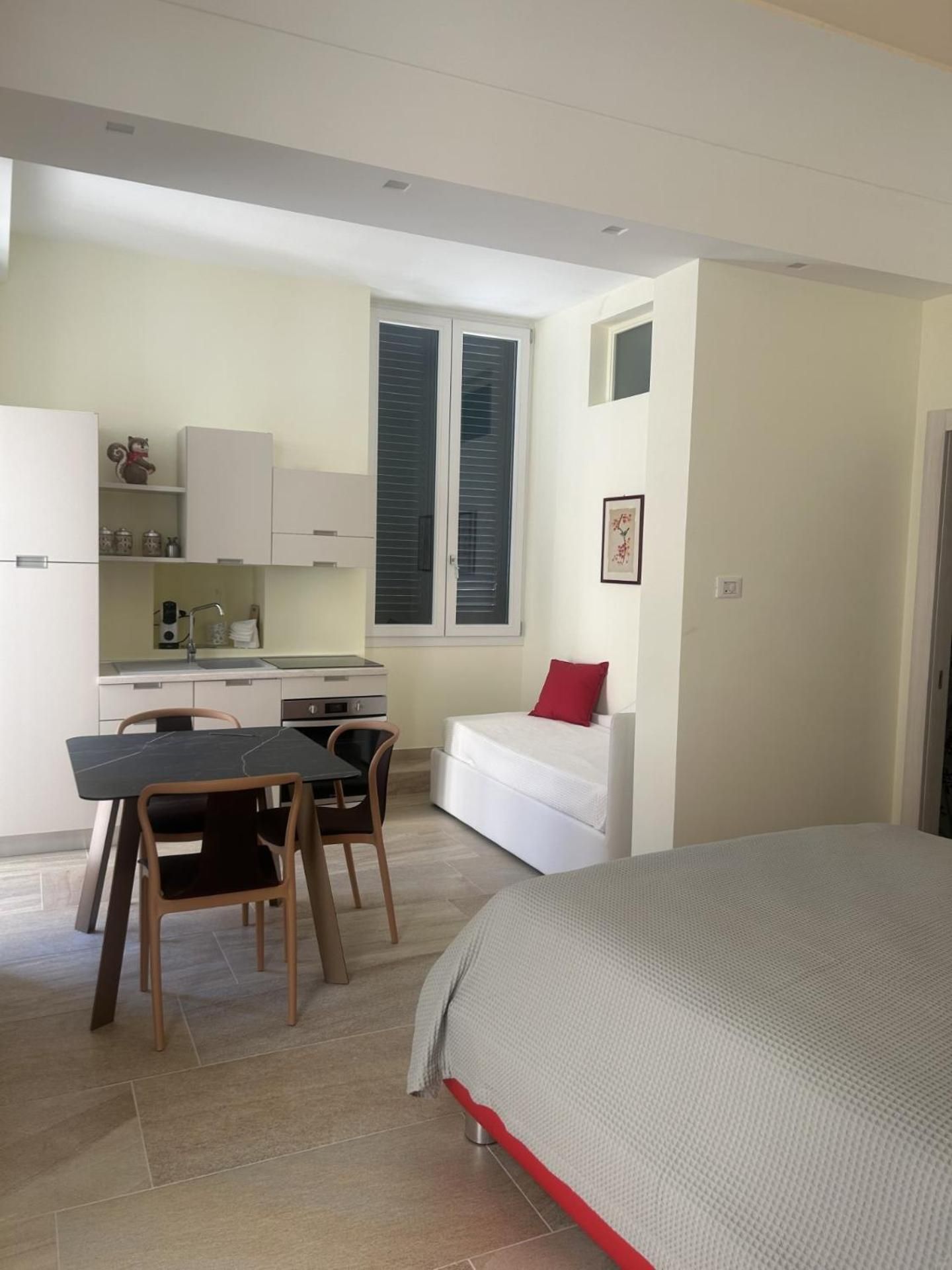 Deluxe Double or Twin Room with City View