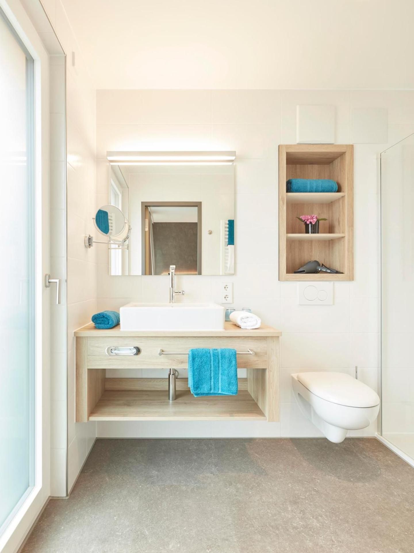 Large Single Room