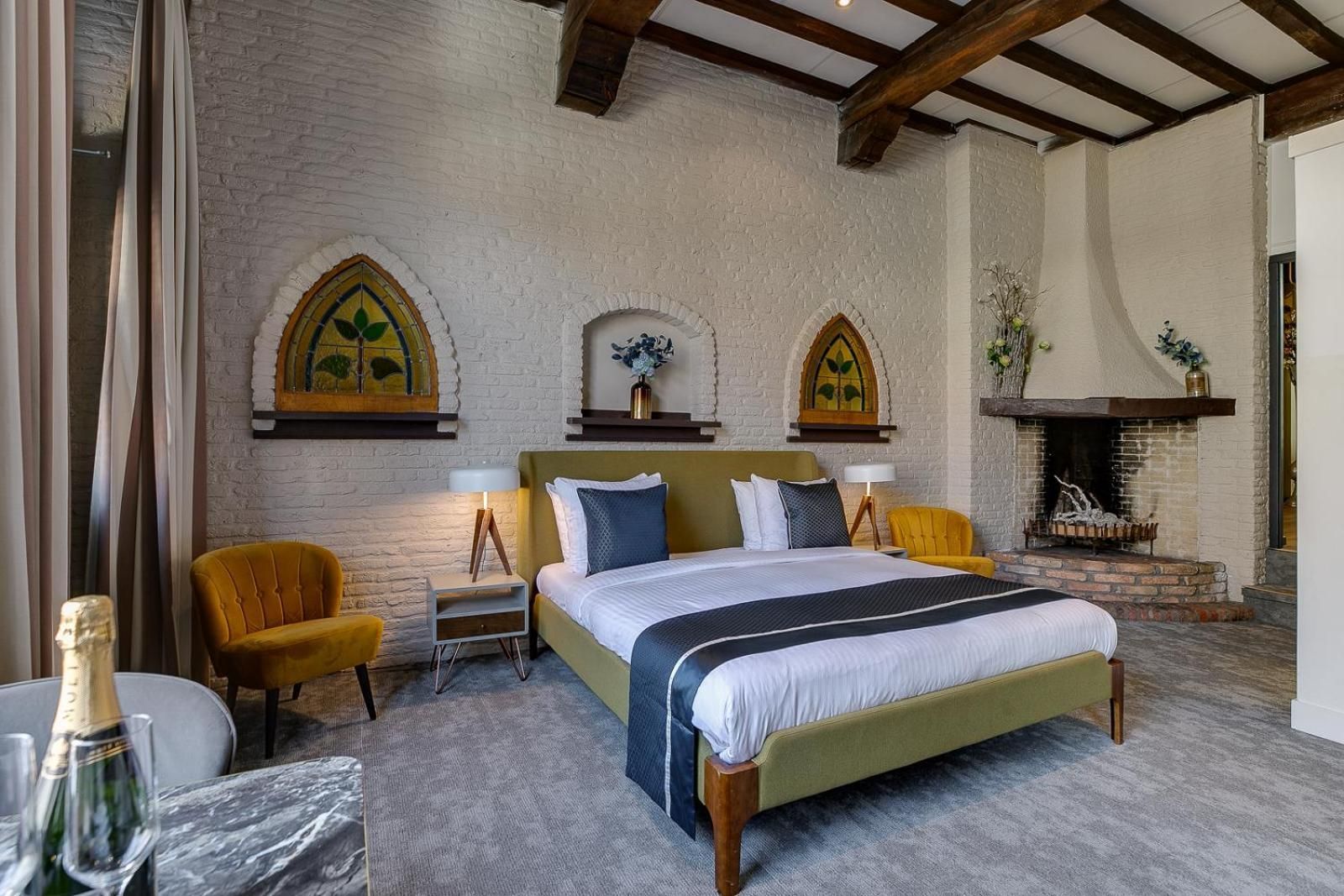 Double Or Twin Room with Canal View
