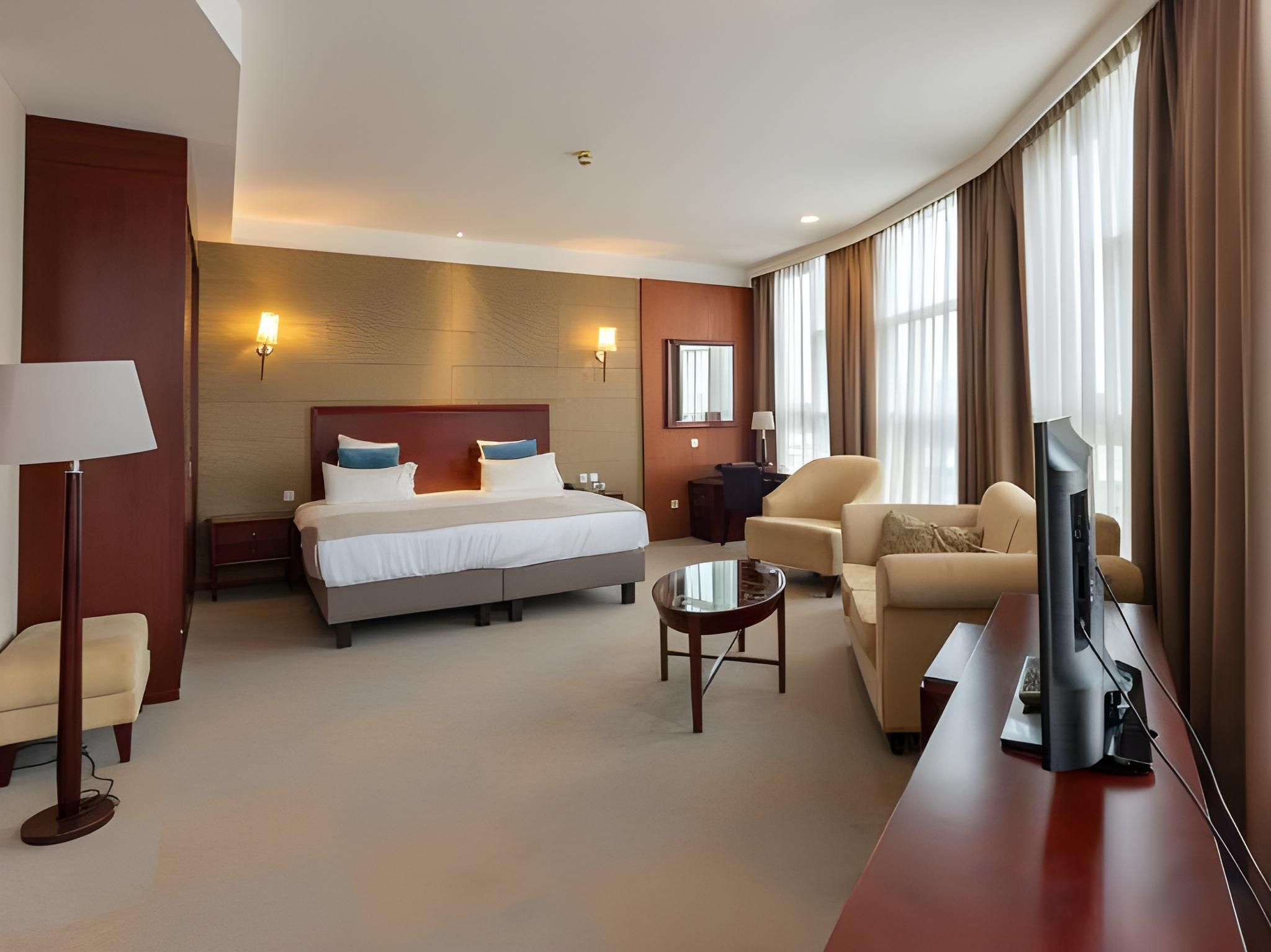 Executive Suite