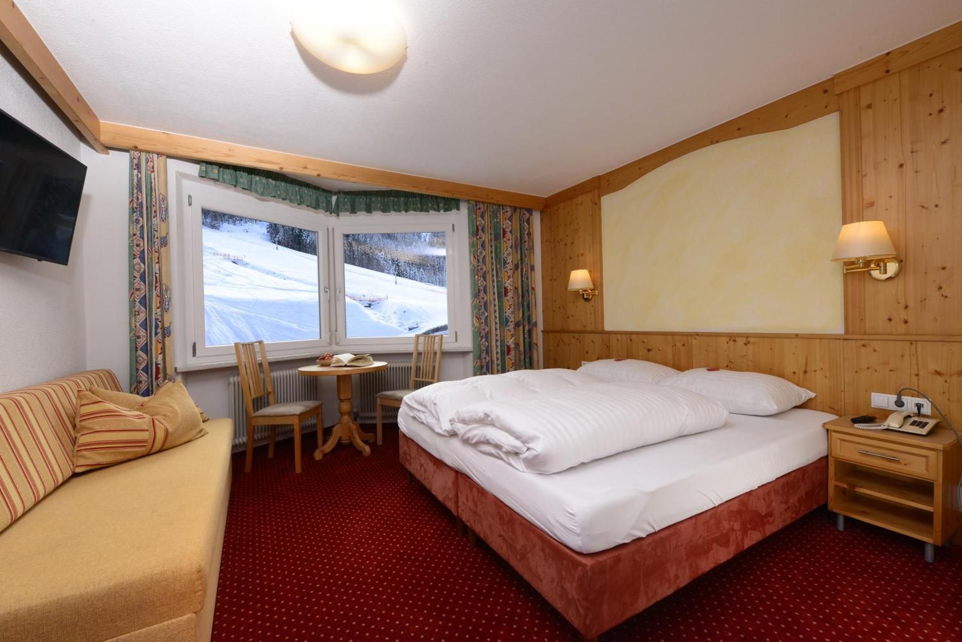 Double Room with Mountain View