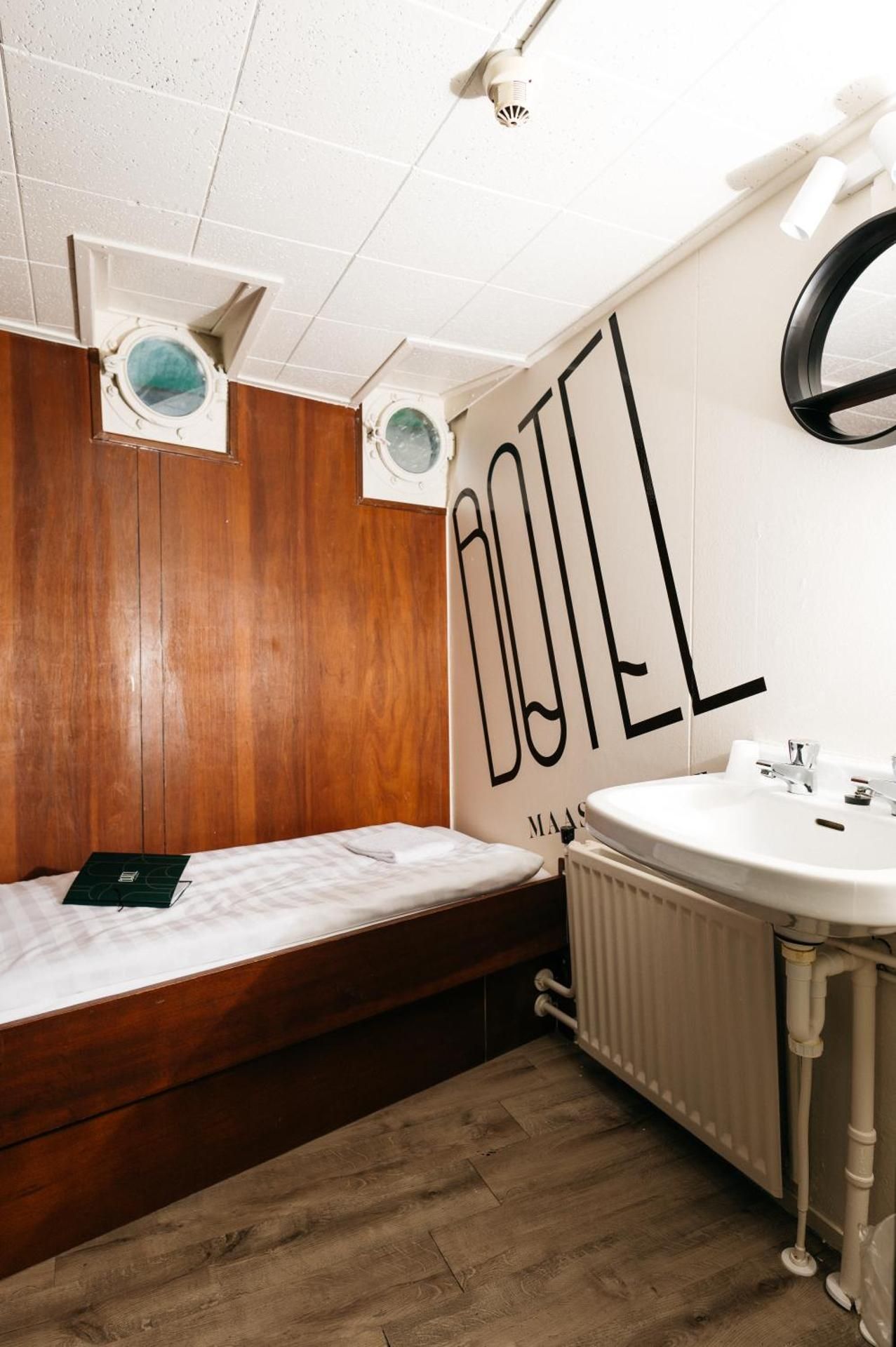 Single Room with Shared Bathroom