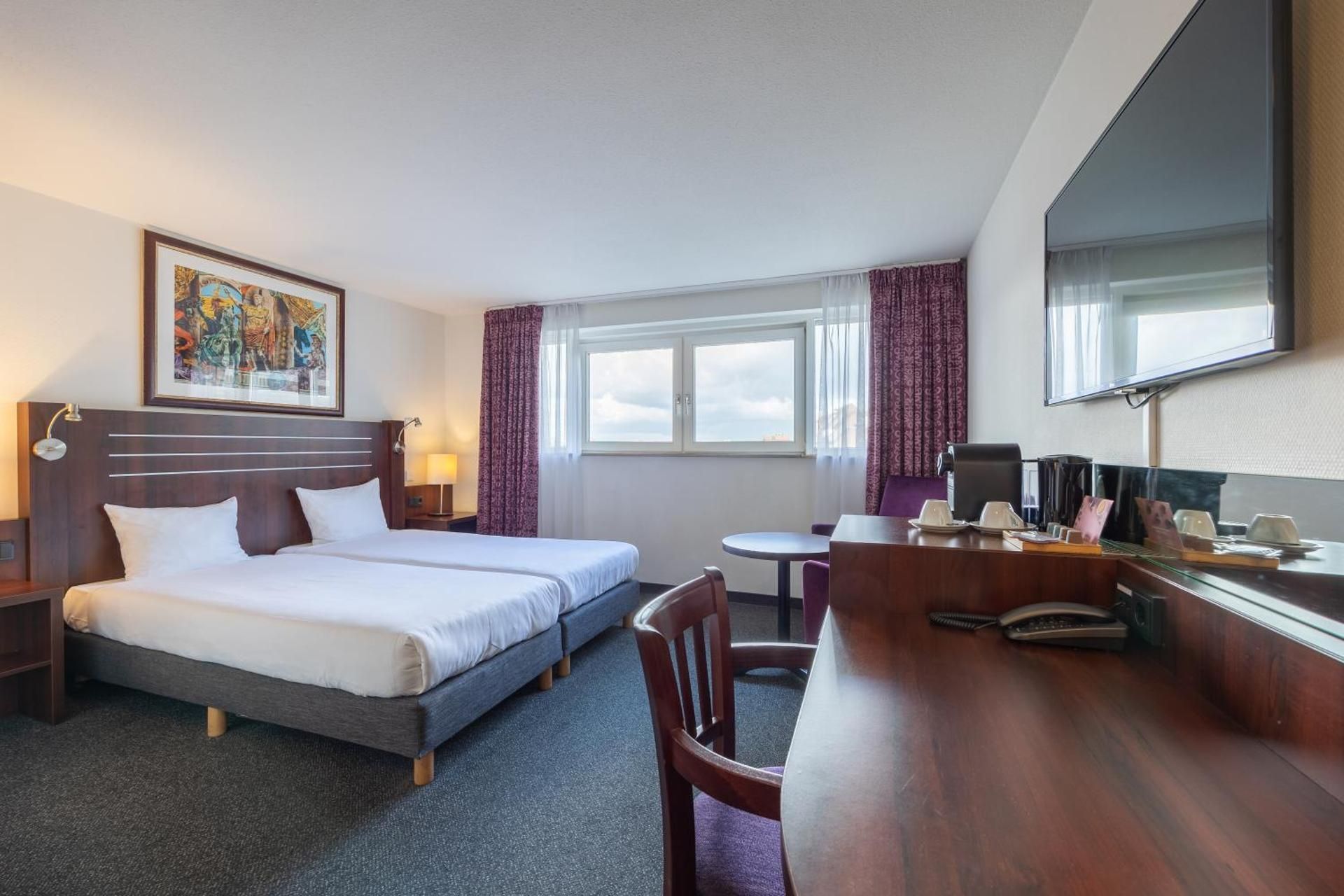 Amrath Grand Hotel de l’Empereur Standard Double or Twin Room 2