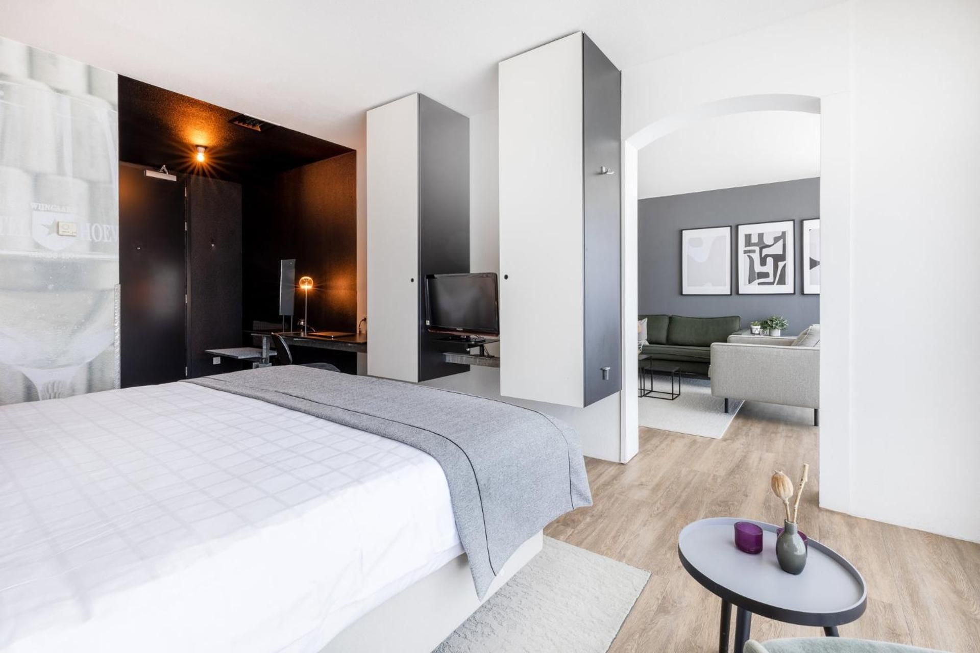 One-Bedroom Suite