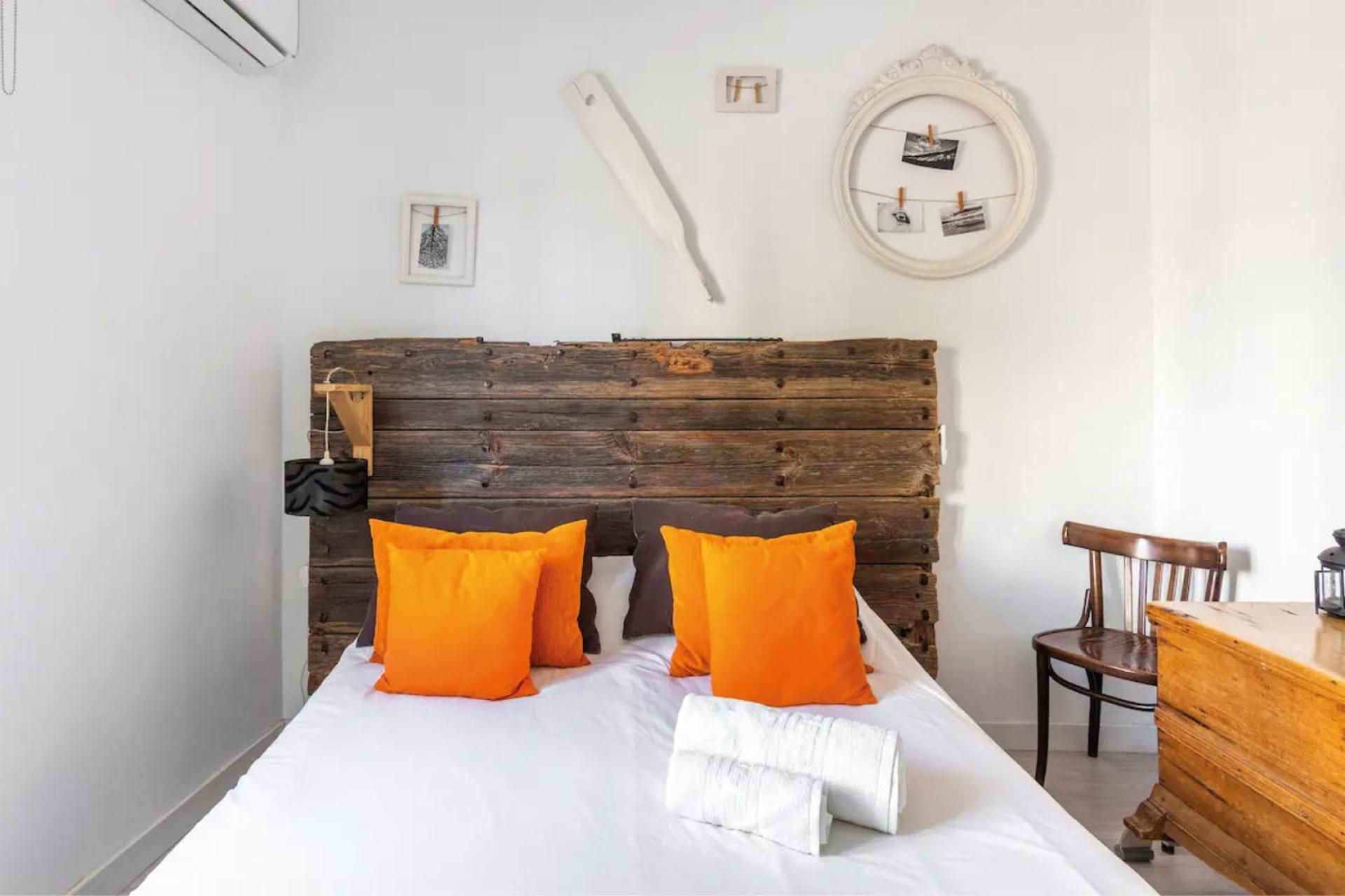 Double Room with Private External Bathroom