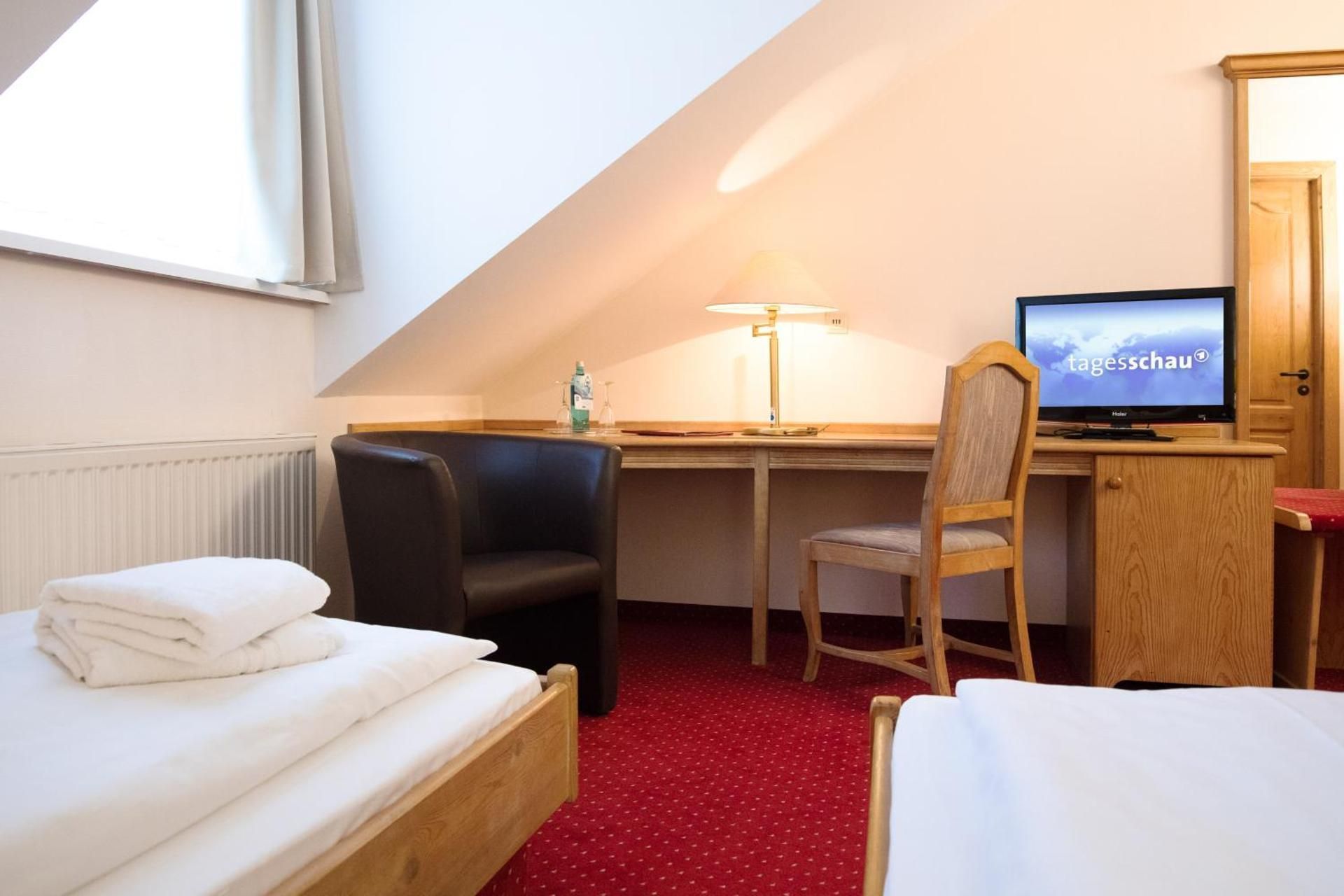 Economy Twin Room