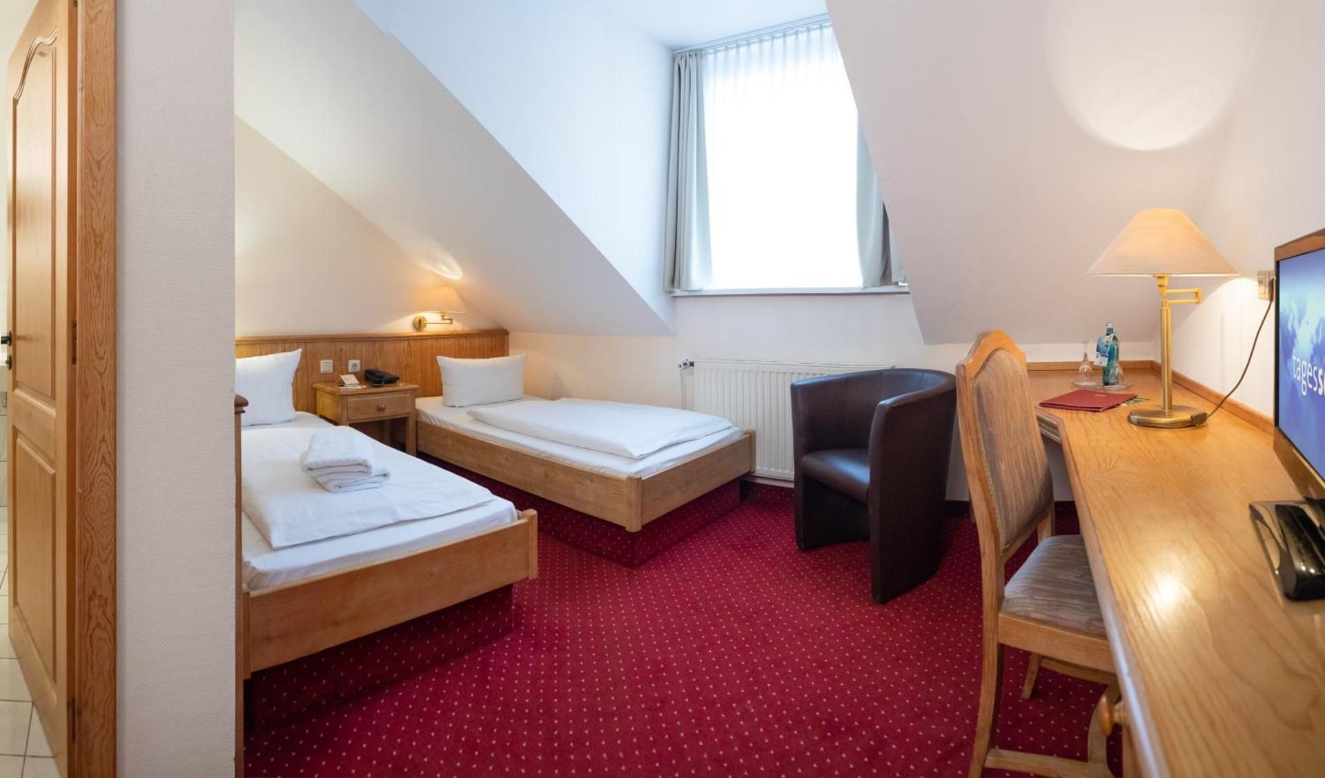 Economy Twin Room