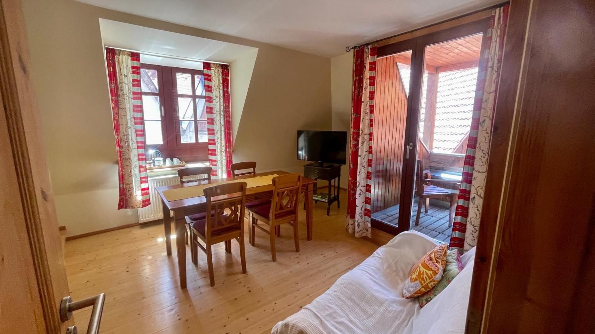 Quadruple Room with Private Bathroom