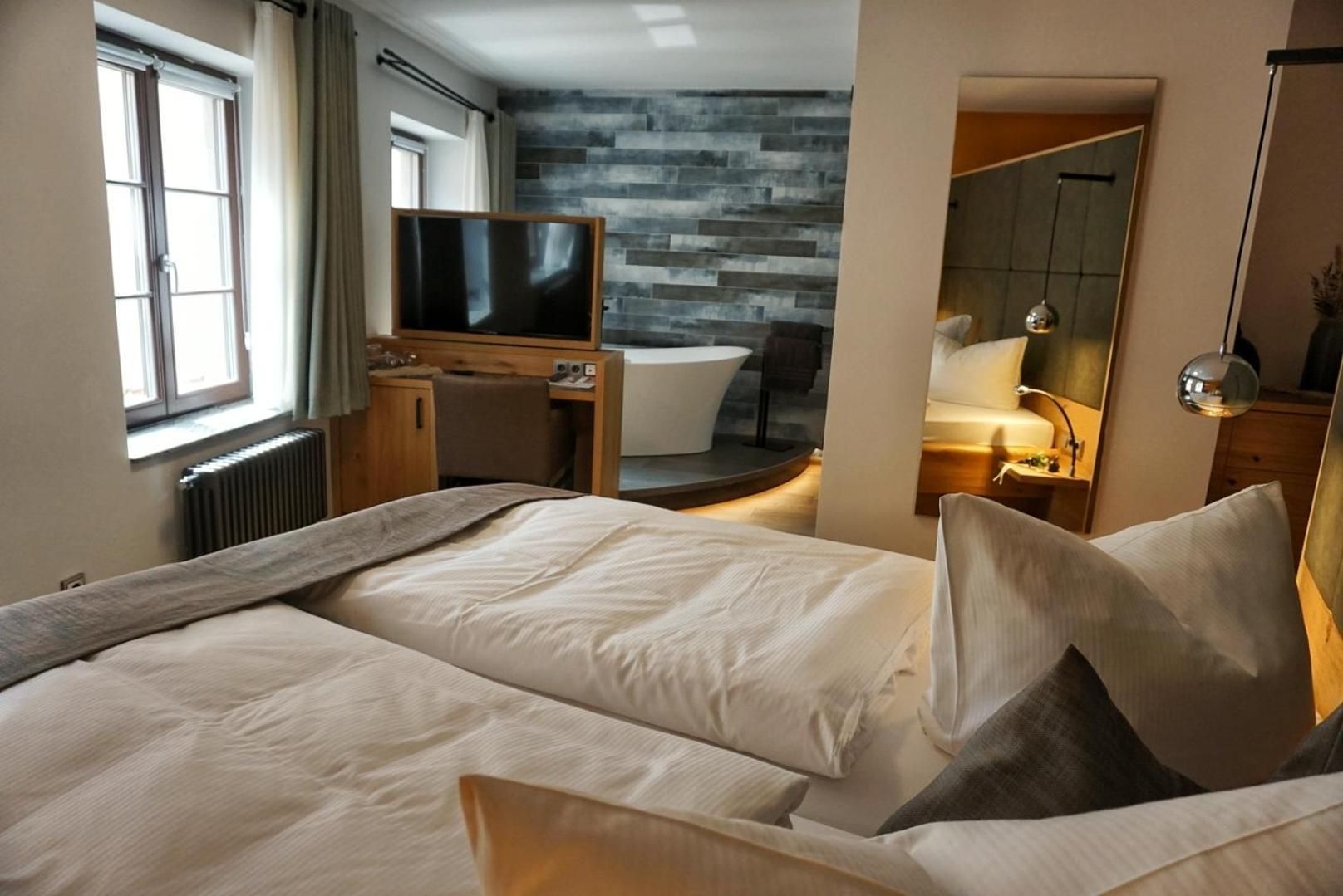 Deluxe Double Room with Bath