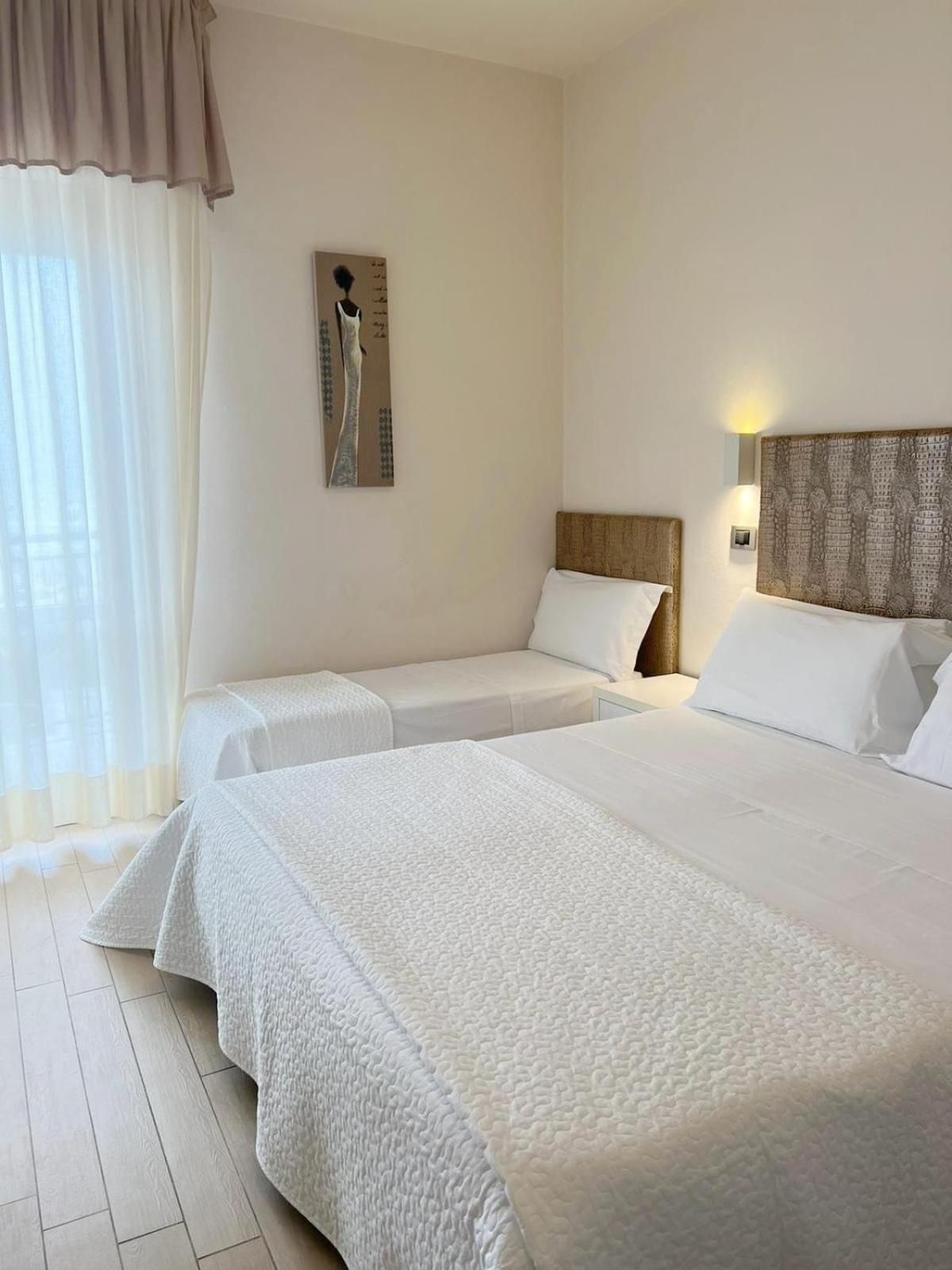 Triple Room with Sea View