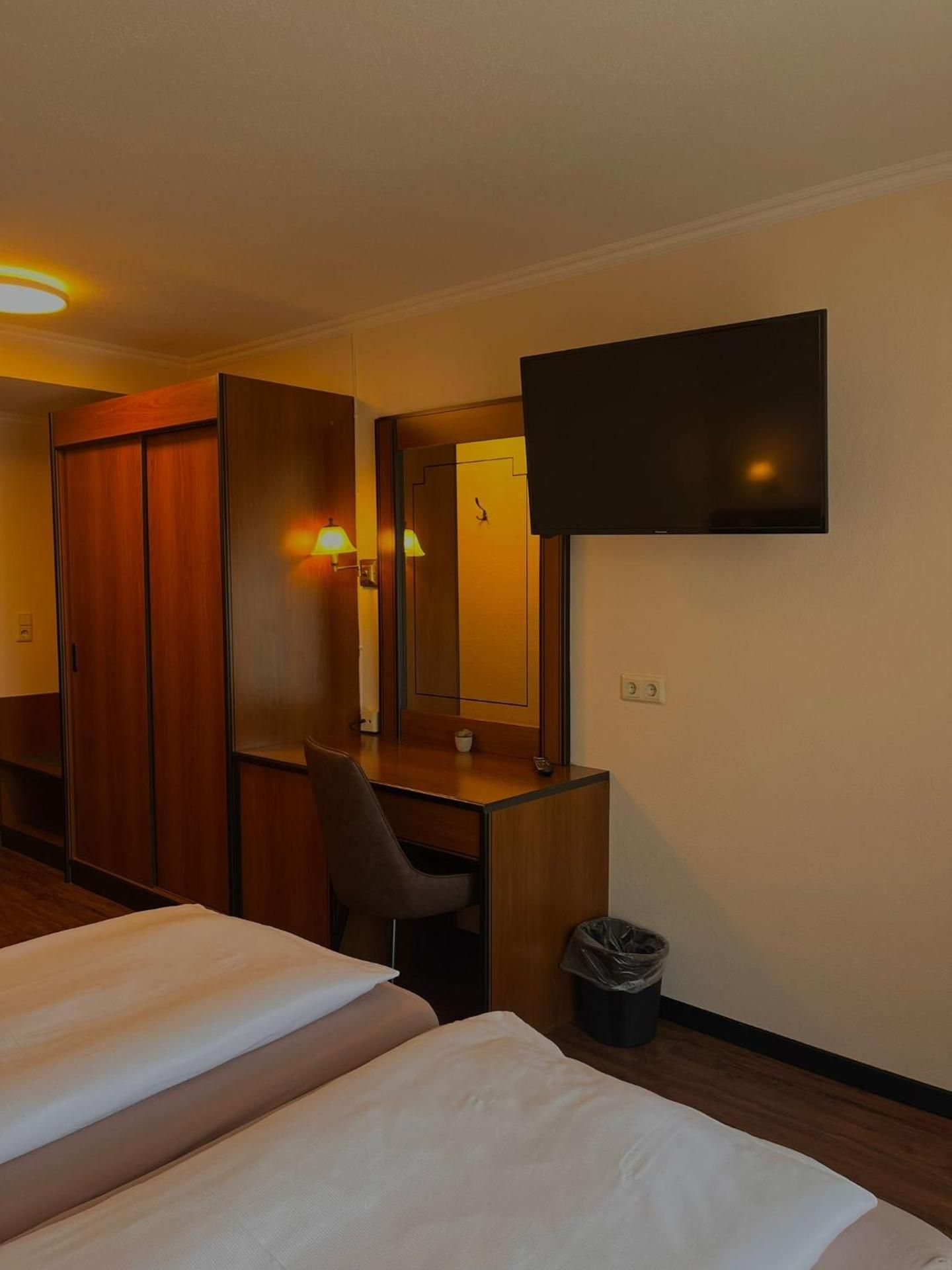 Quintuple Room (5 Adults)