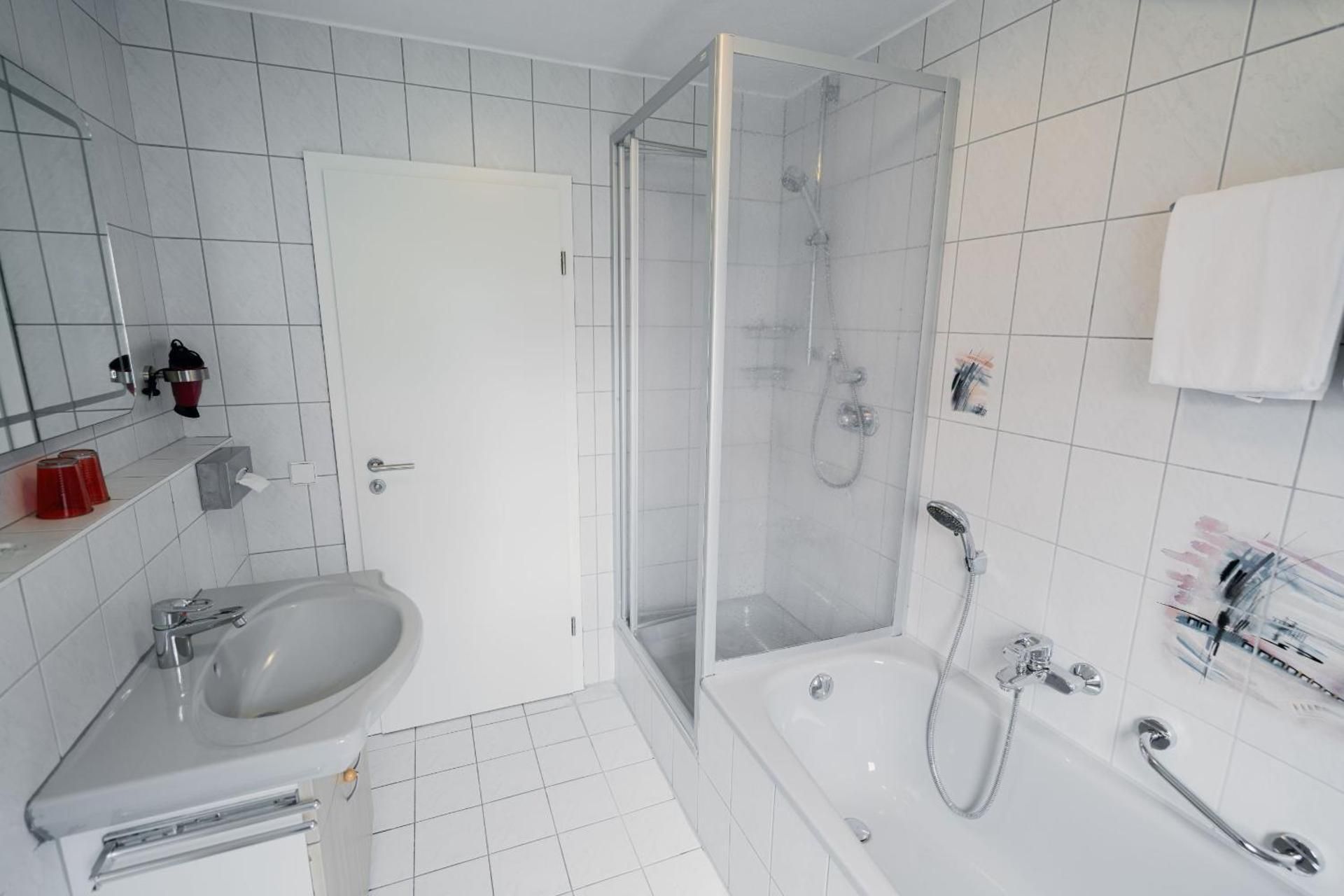Two-Bedroom Apartment with Balcony (6 Adults)