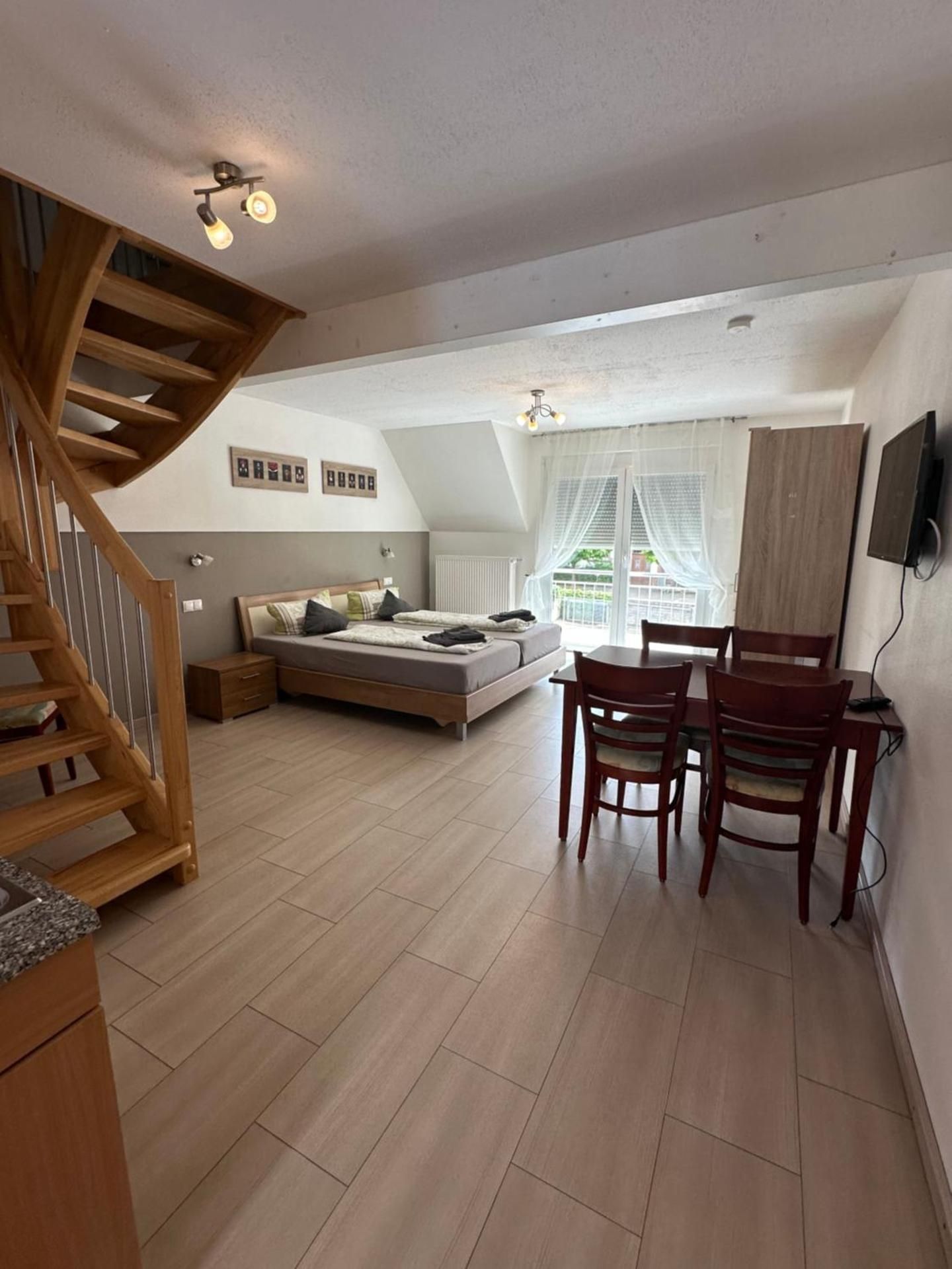 Apartment 4-6 people