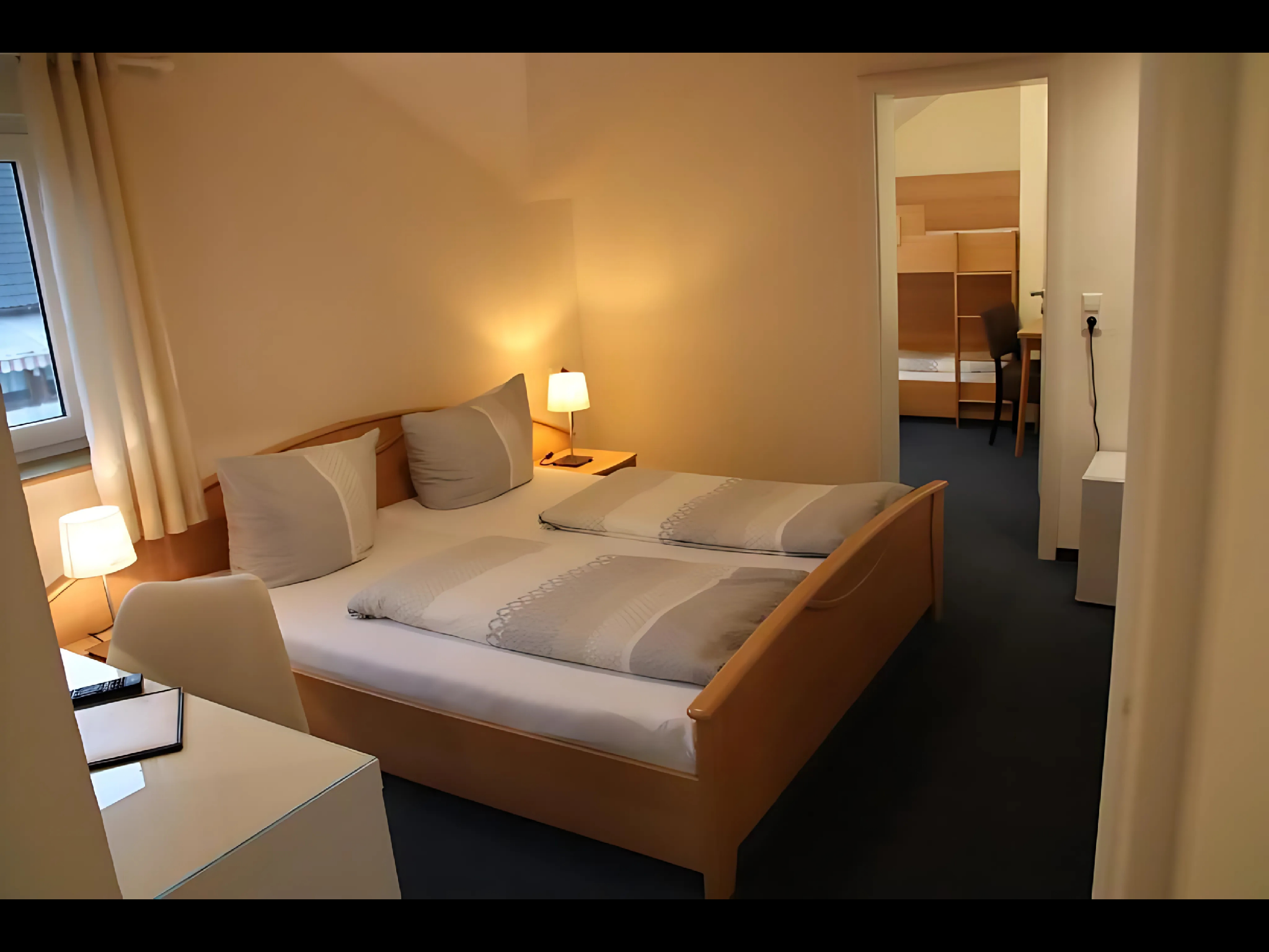 Fünfbettzimmer-2Schlafzimmer-Eigenes Bad