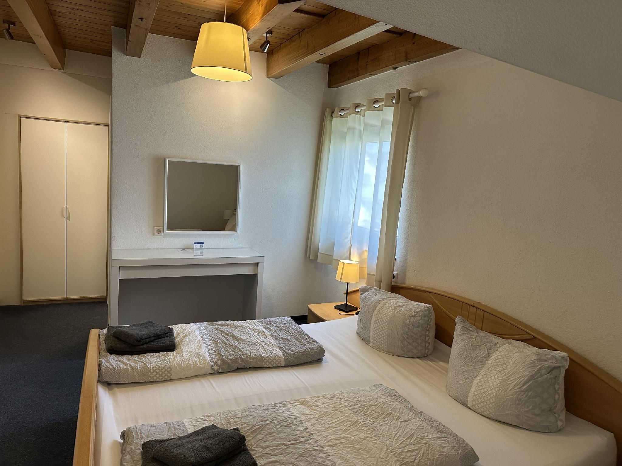 Fünfbettzimmer-2Schlafzimmer-Eigenes Bad