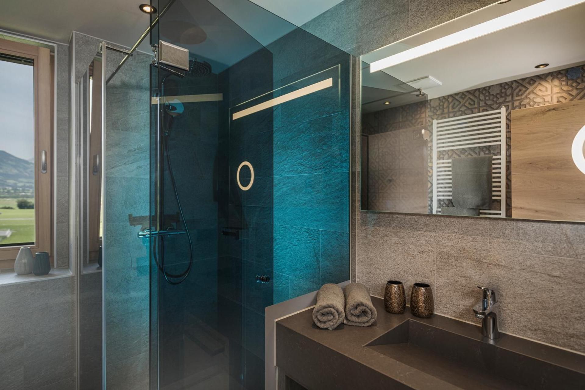 Junior Suite with Pool View