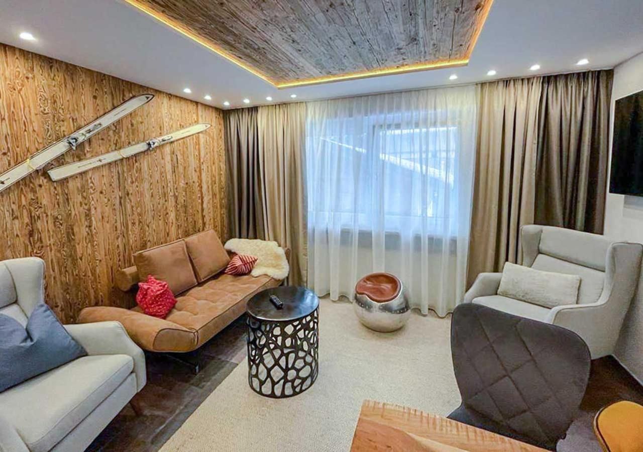 One-Bedroom Apartment (Alpenrose)