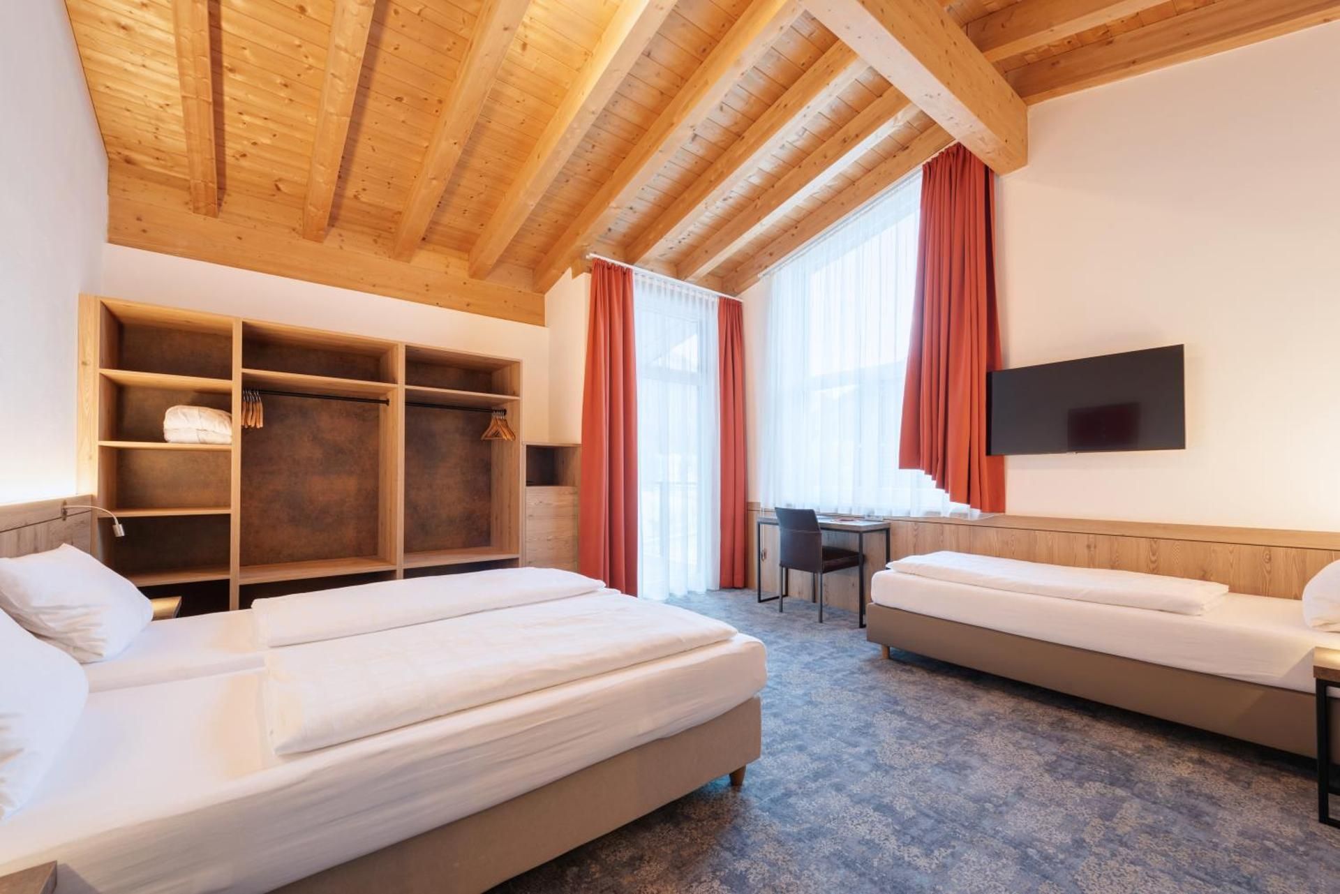 Triple Room with Balcony