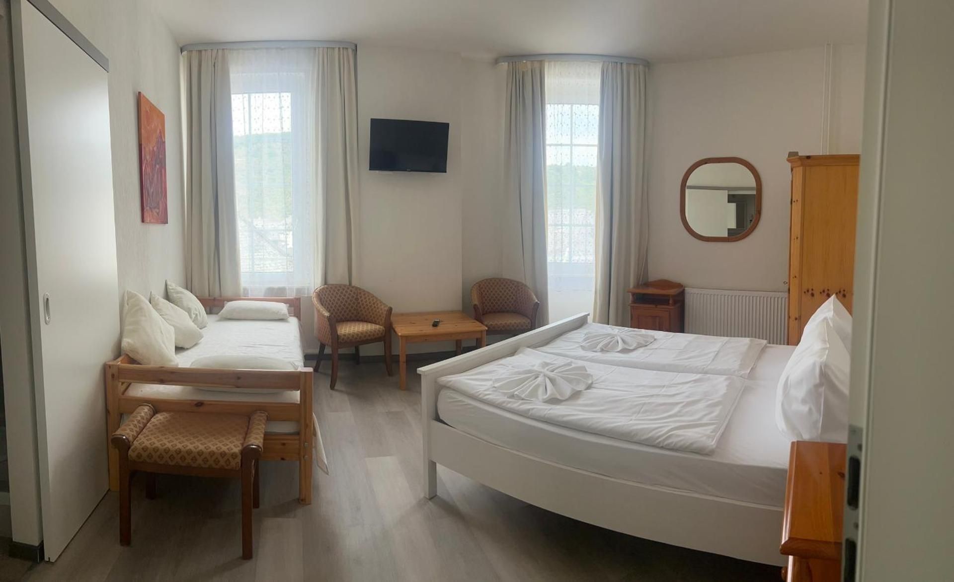 Double Room with Extra Bed (3 Adults)