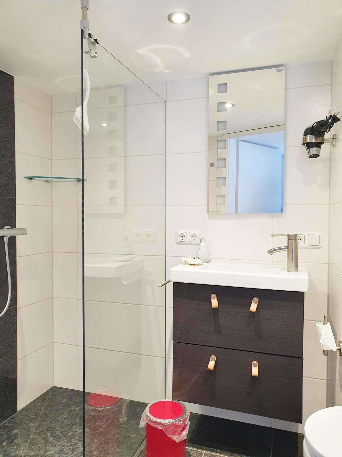 Double Room (1 Adult + 1 Child)