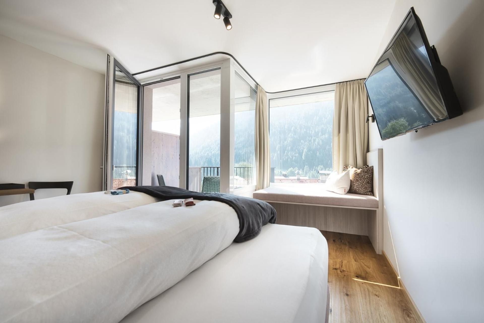 King Room with Mountain View