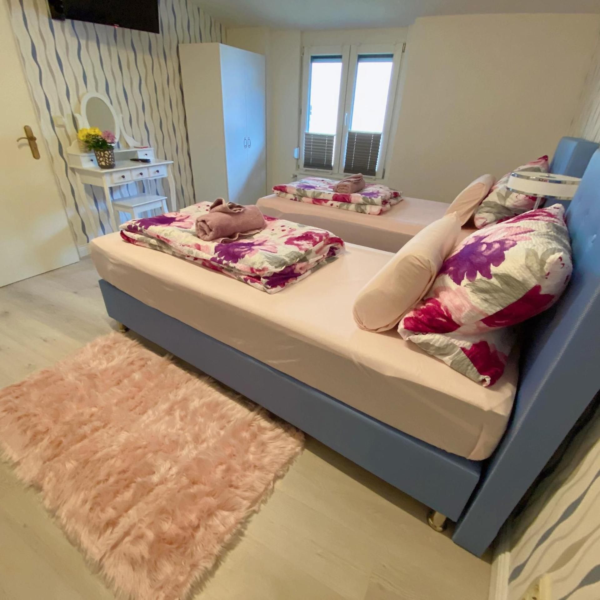 Twin Room with Private Bathroom