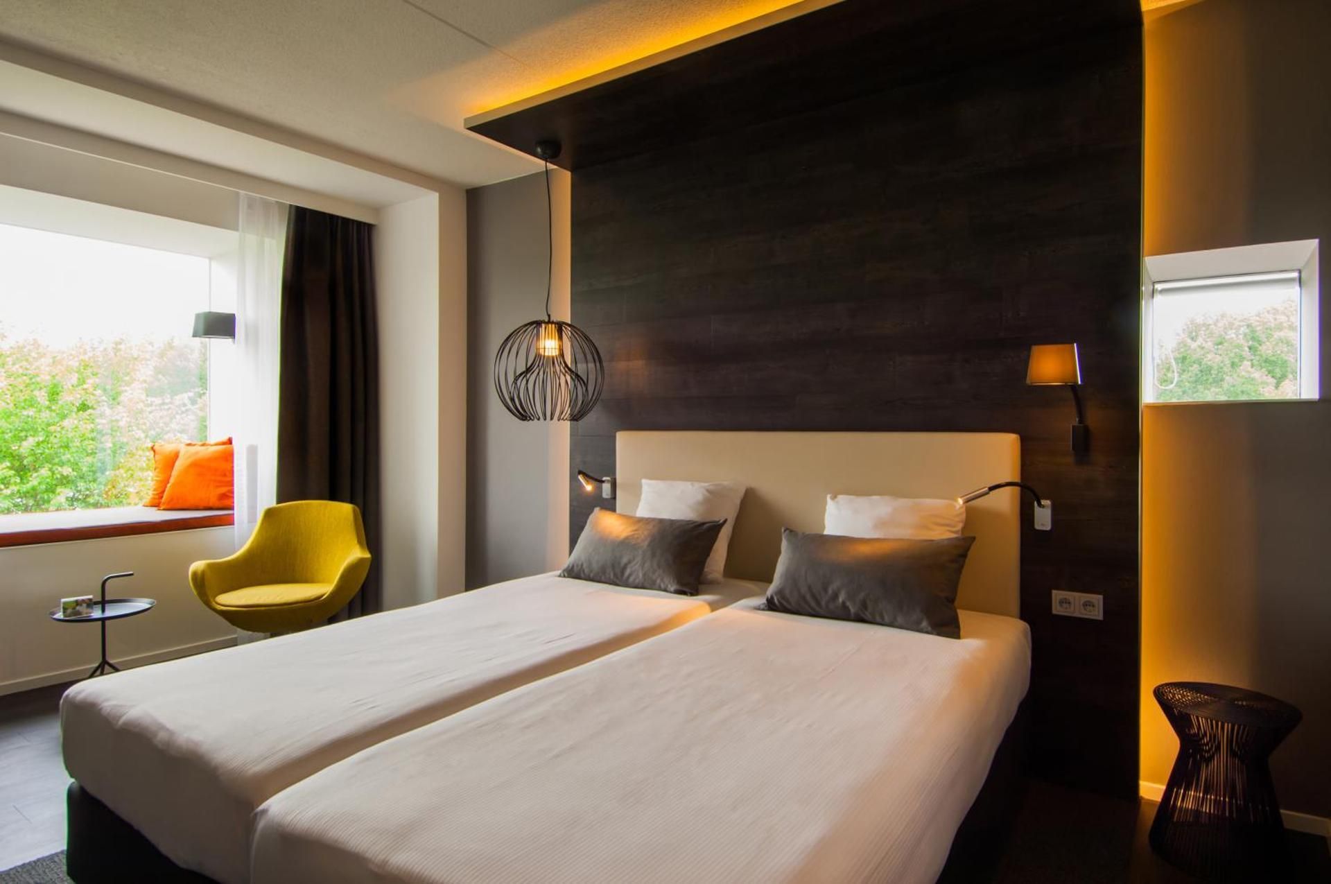 Executive room 2 single beds