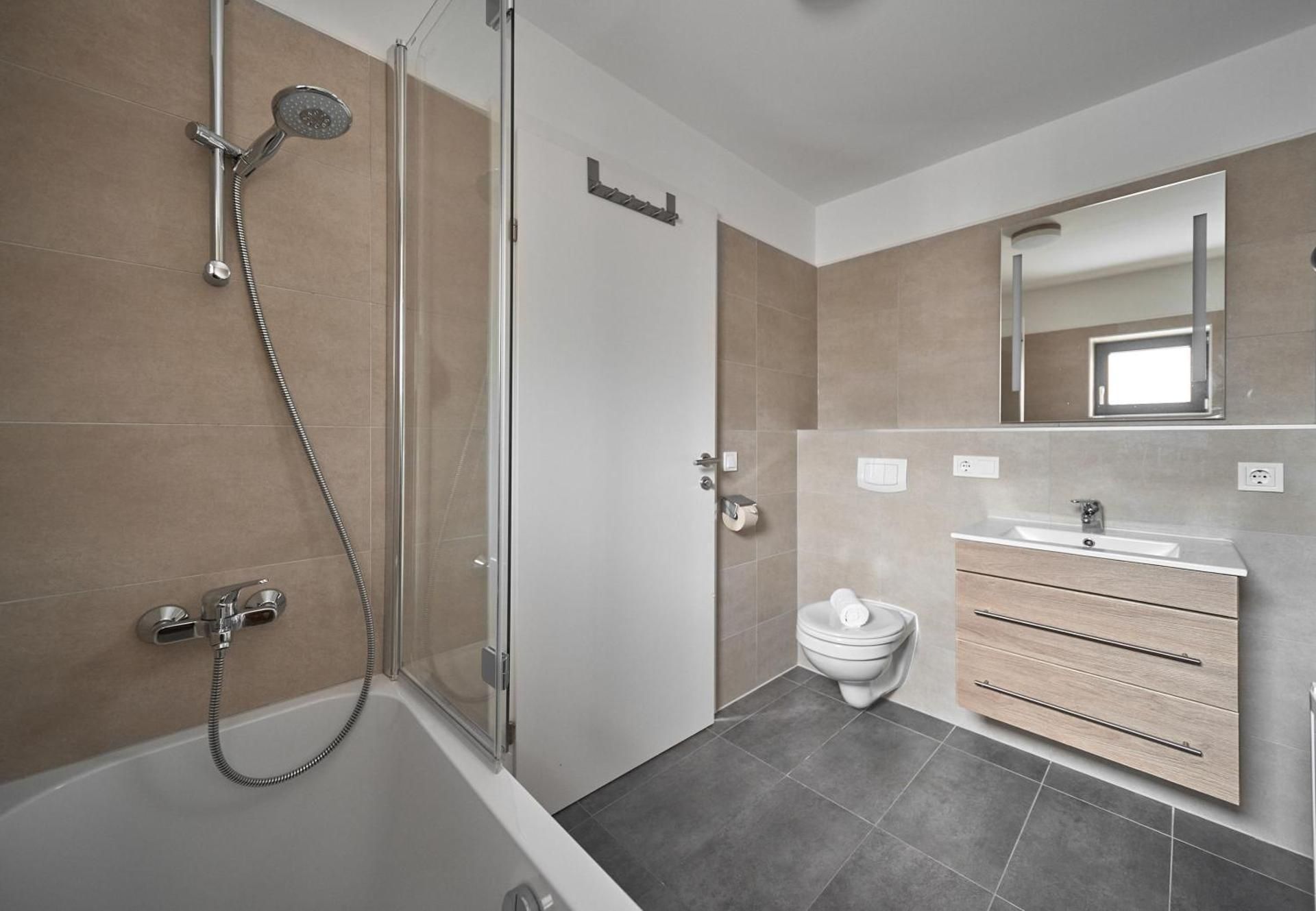 Deluxe Apartment B